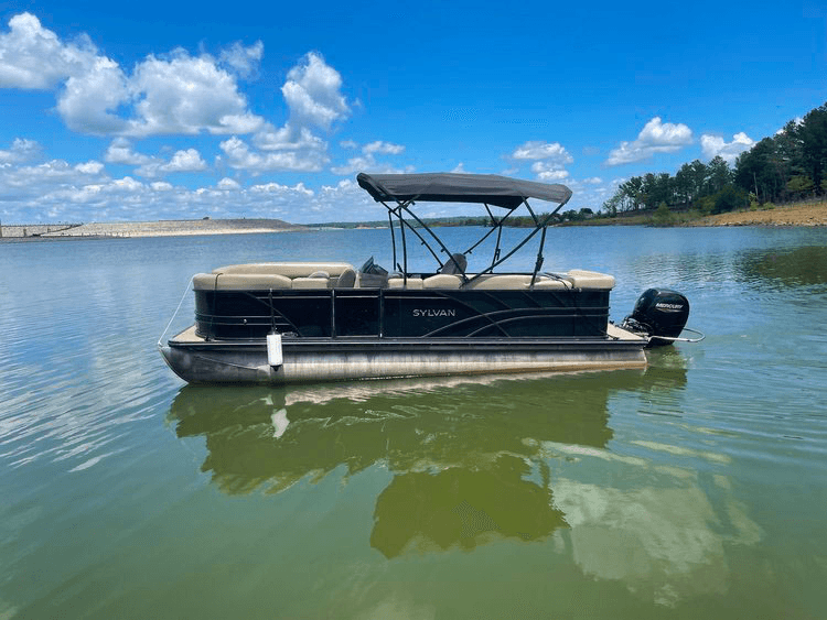 Pontoon Rentals on Sardis Lake with Sardis Lake Marina