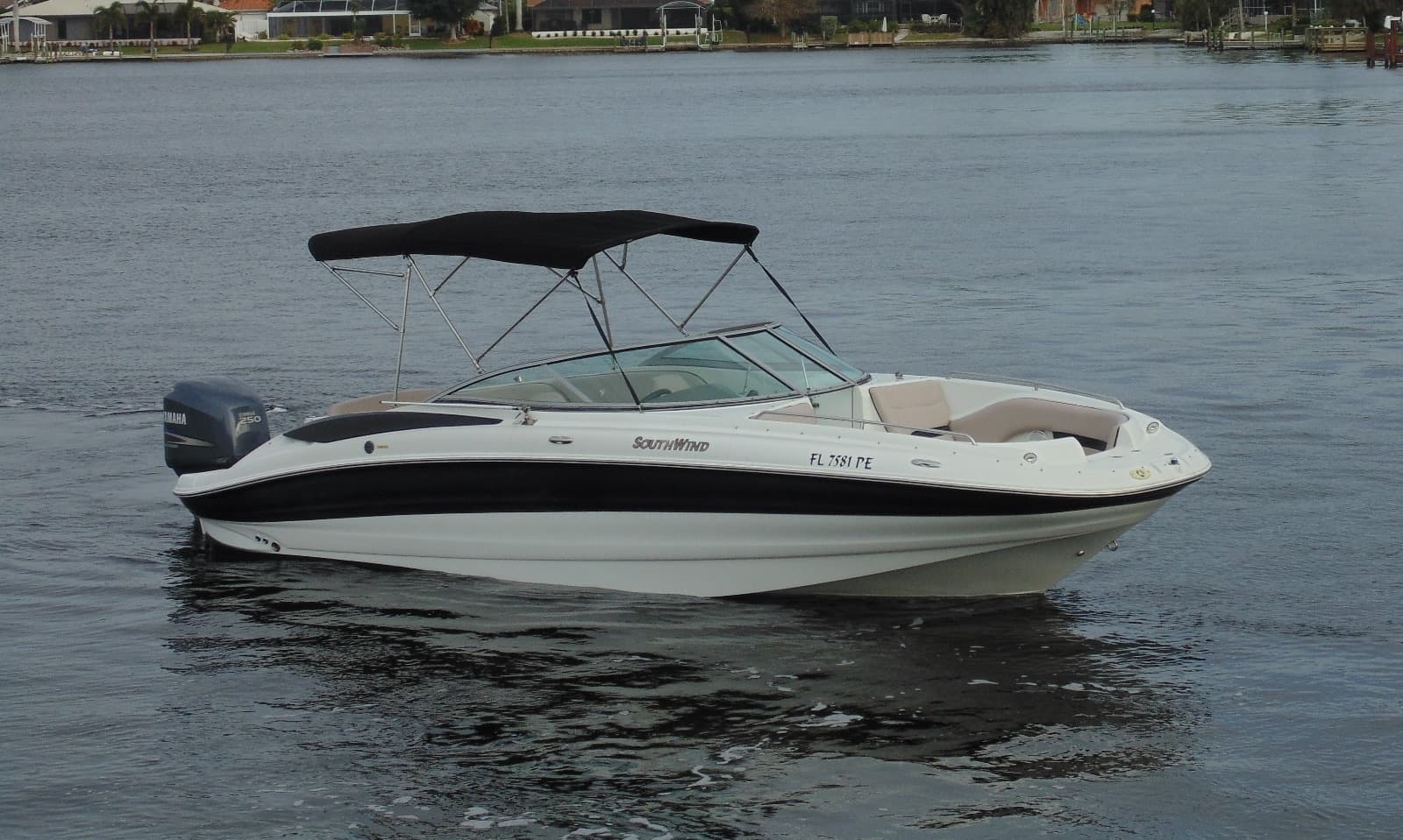 Water Activities with White Eagle Boat Rental in Coastal Waters