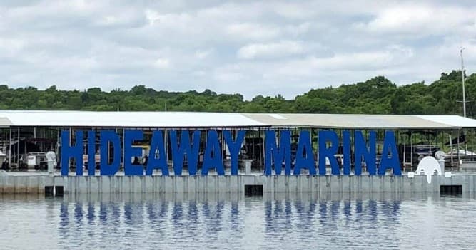 Pontoon Rentals on Kaw Lake with Hideaway Marina