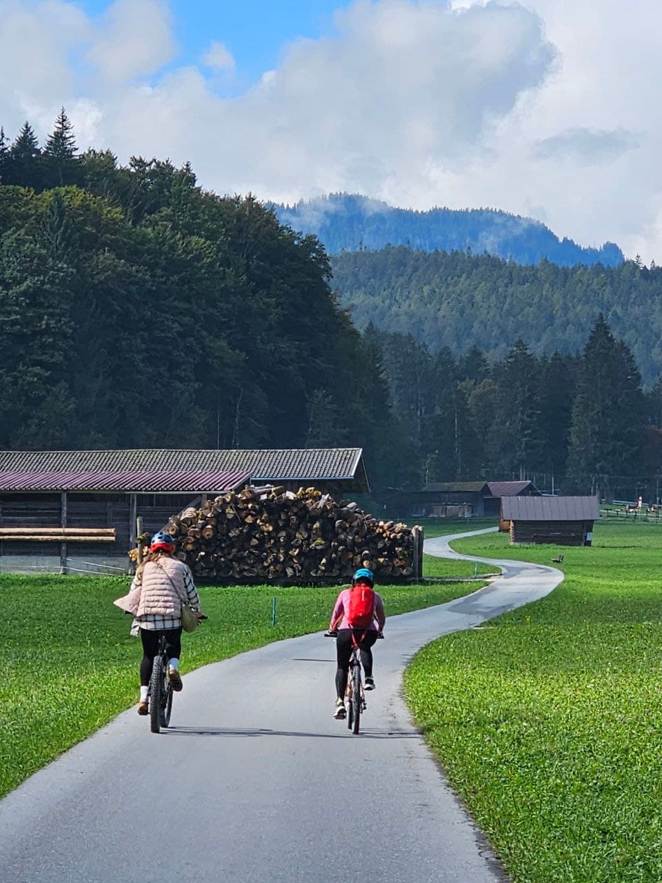 Eibsee & Zugspitze by E-Bike: Half-Day Hidden Lake Tour from Garmisch photo 4