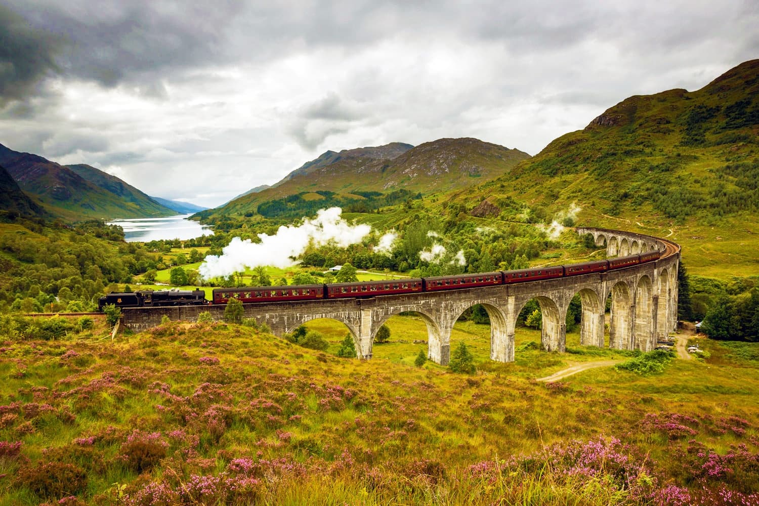 Land Adventures: Tour Taxi Private in Scotland by ScotlandTrips International