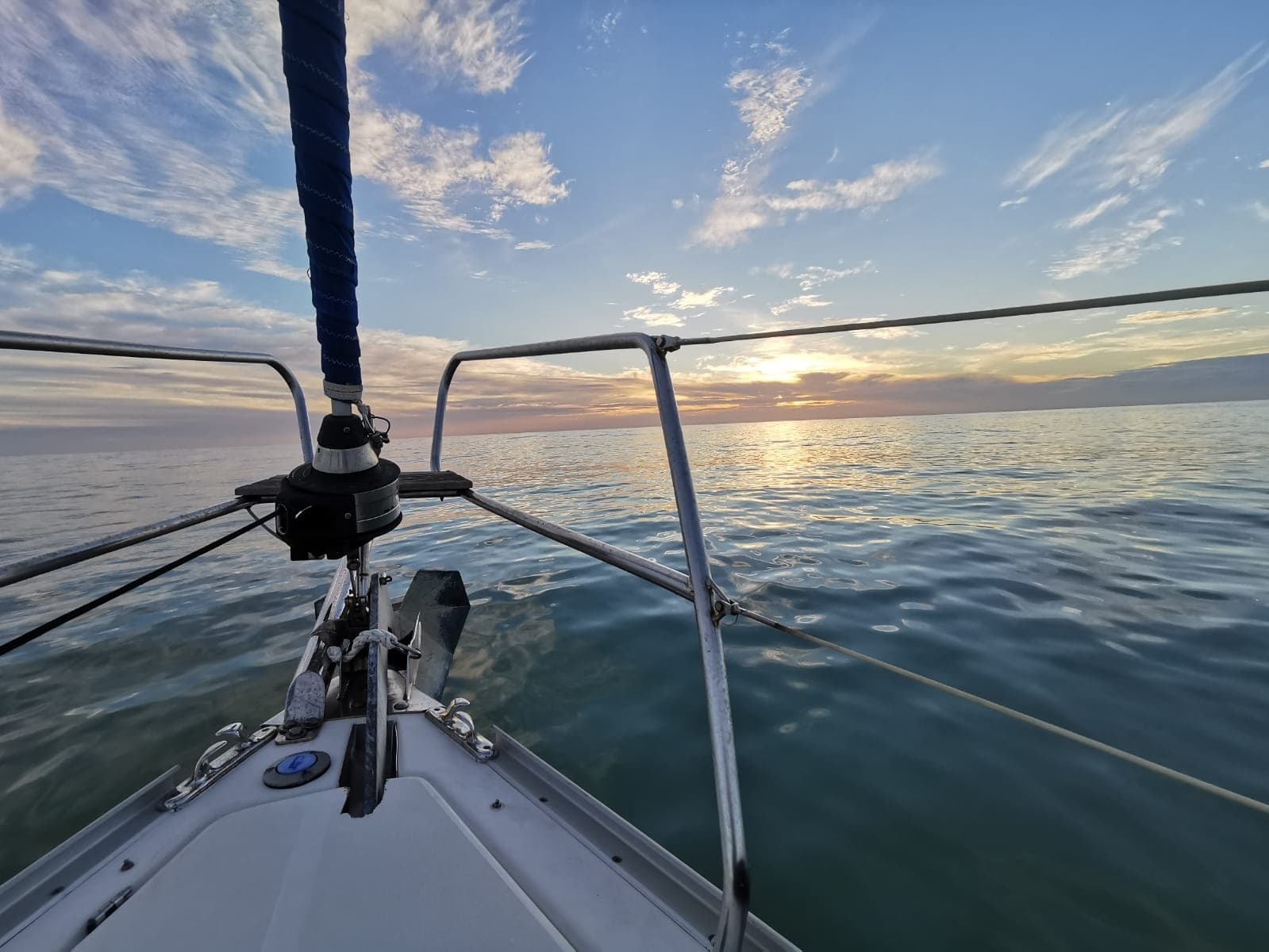Private Sailing Along the Playas de Cádiz: 4-Hour Coastal Cruise photo 3
