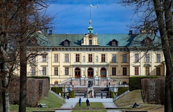 Drottningholm Royal Tour with Stockholmania Tours