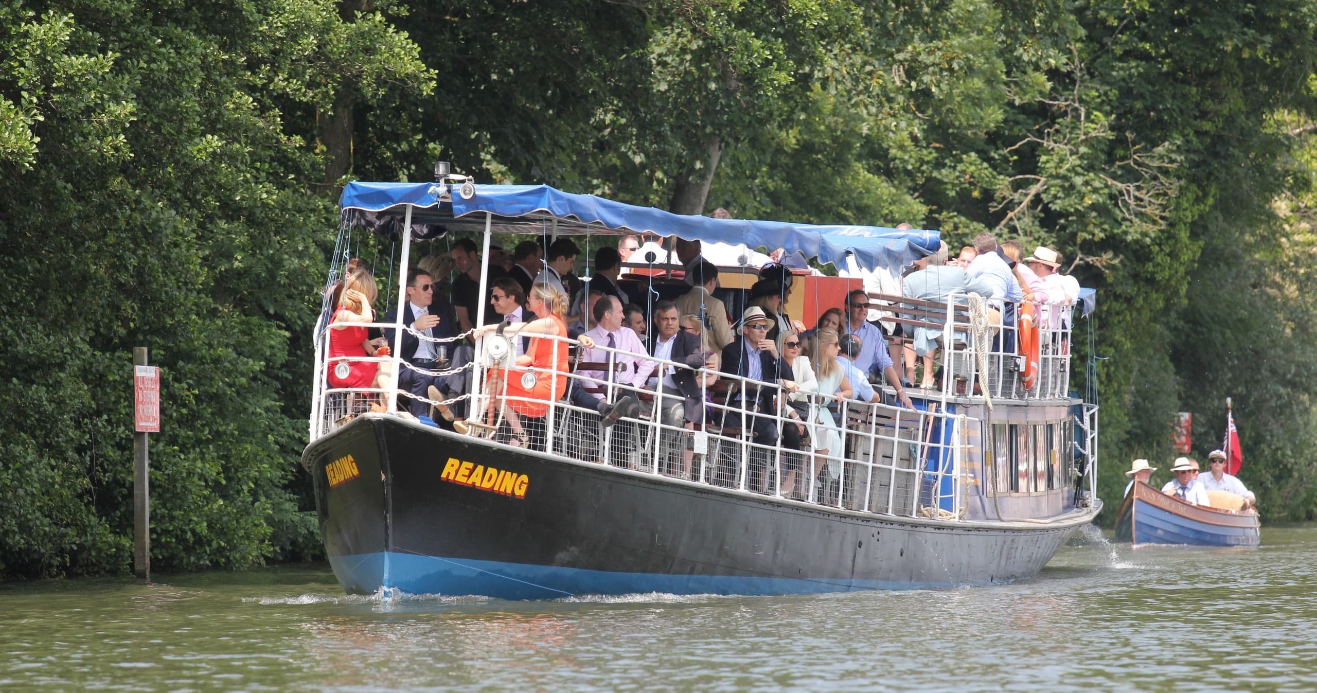 Water Activities in Oxford with Salters Steamers