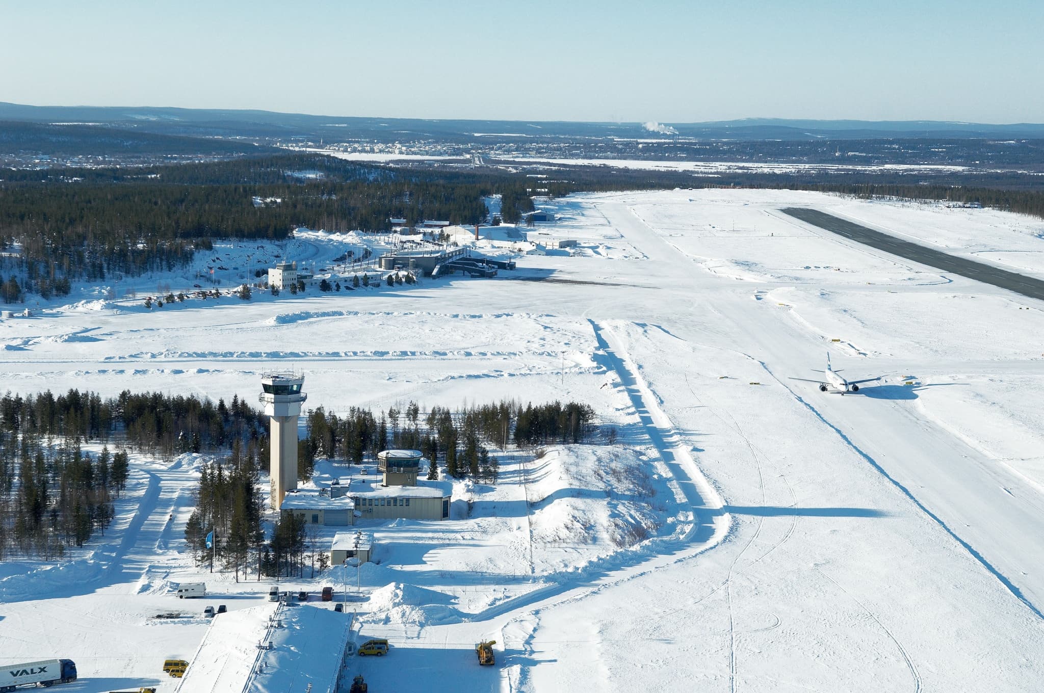 Fly an A320 to Rovaniemi: La Ruta Mágica Flight Simulator in Sevilla photo 2