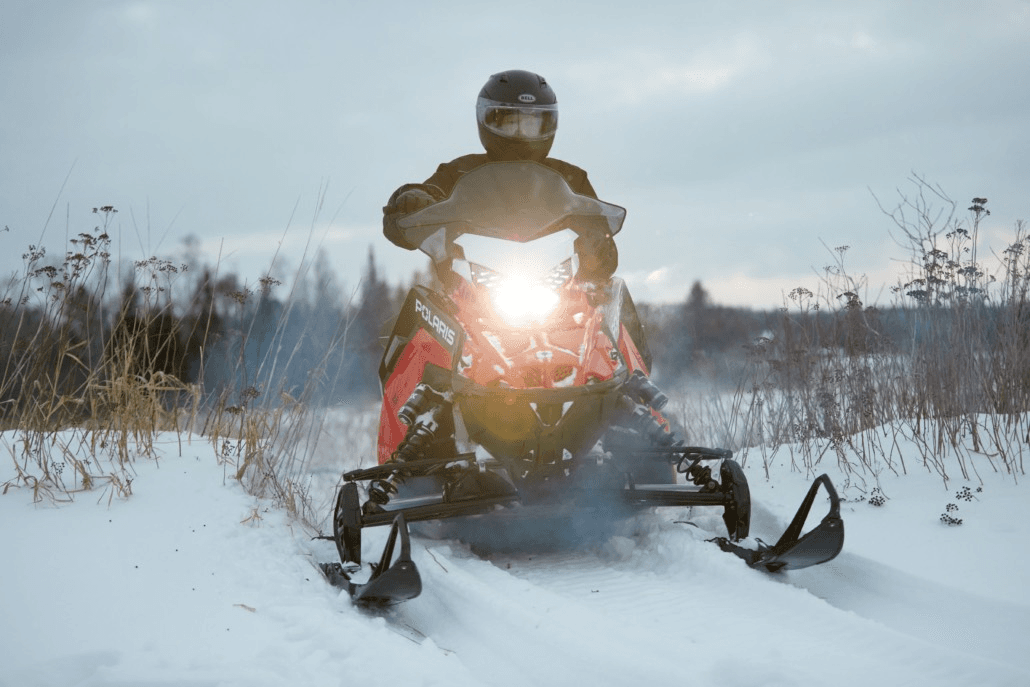 Polaris Snowmobile Indy 650 Rental in Annandale, MN