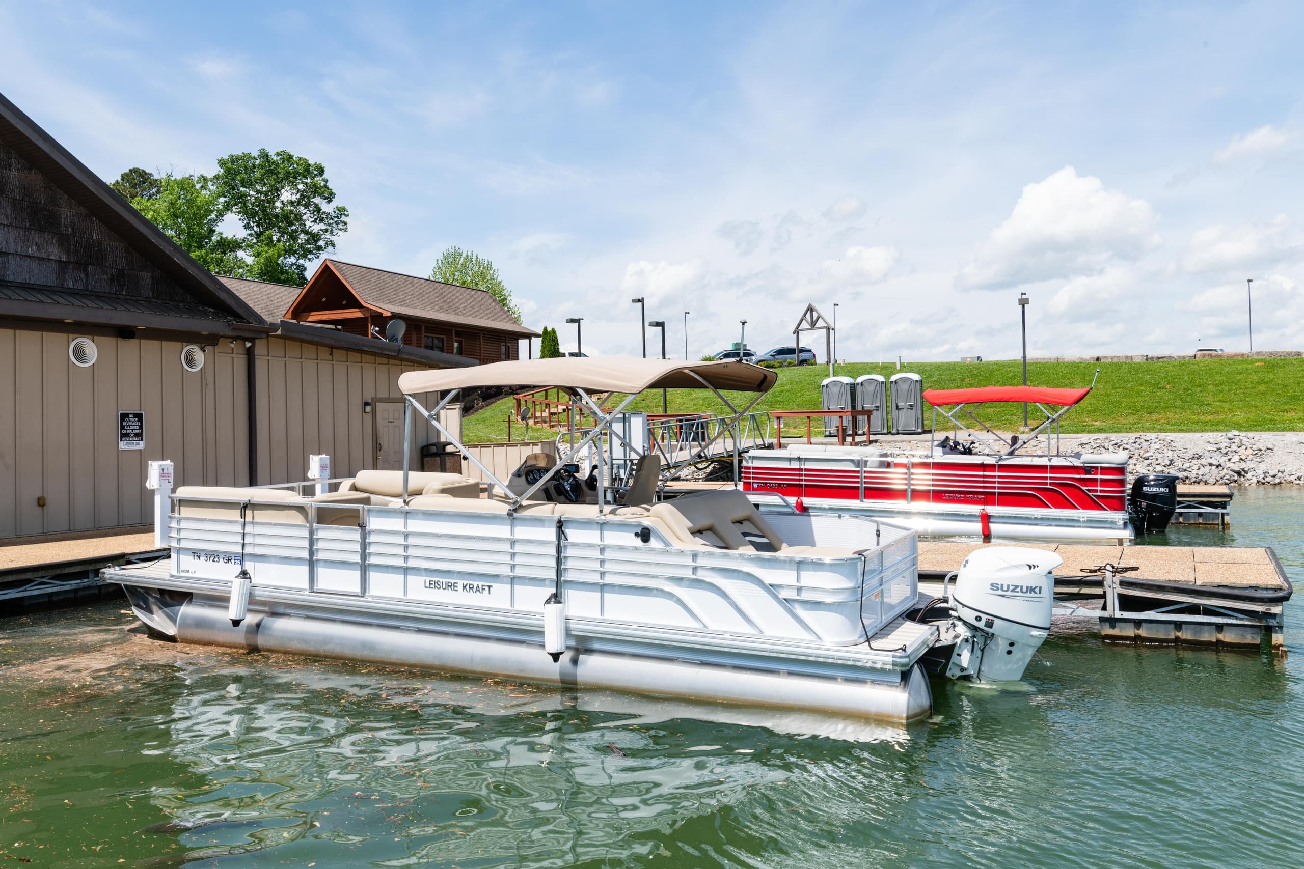 Pontoon Rental on Cherokee Lake with E-10 Rentals in Vonore