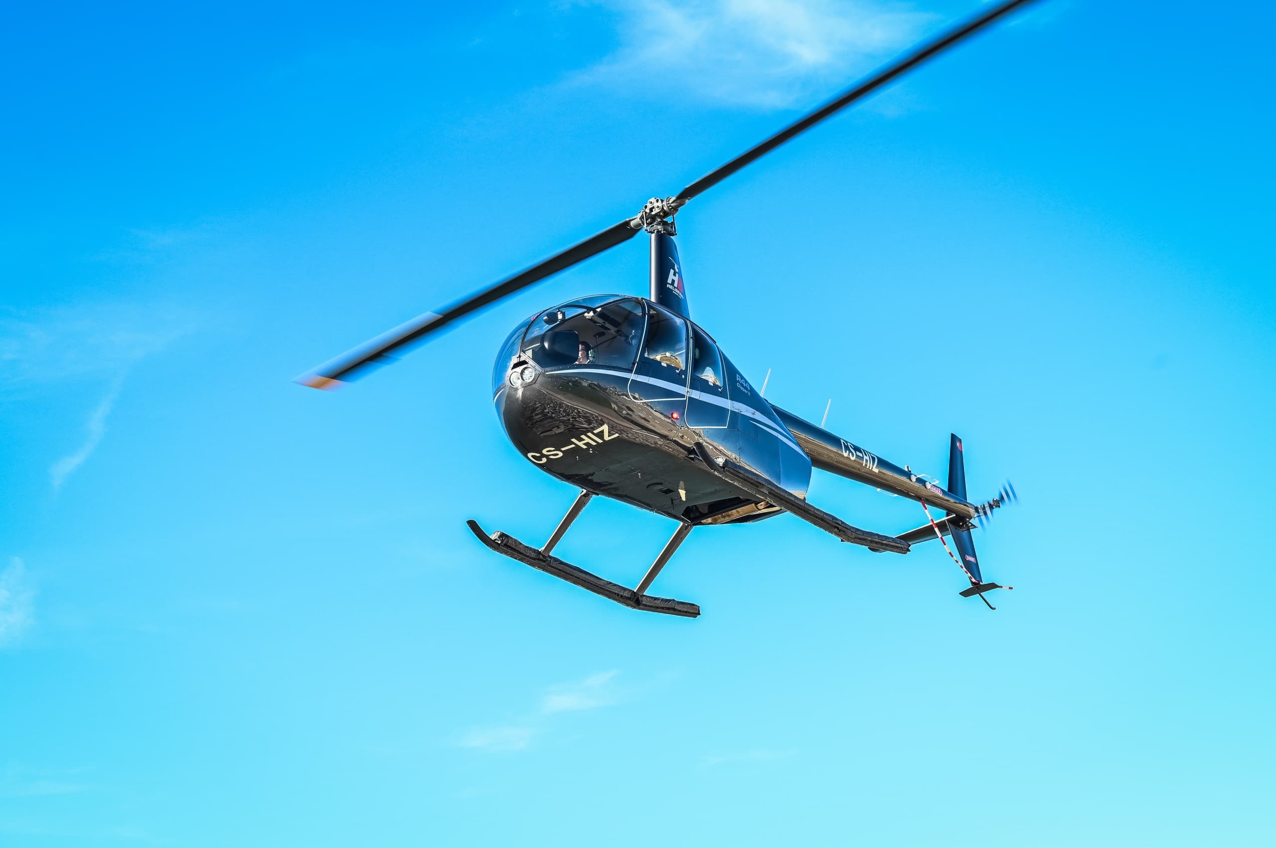 Helicopter Romance Over Alqueva: Voo & Sabores a Dois at Vale do Manantio photo 2