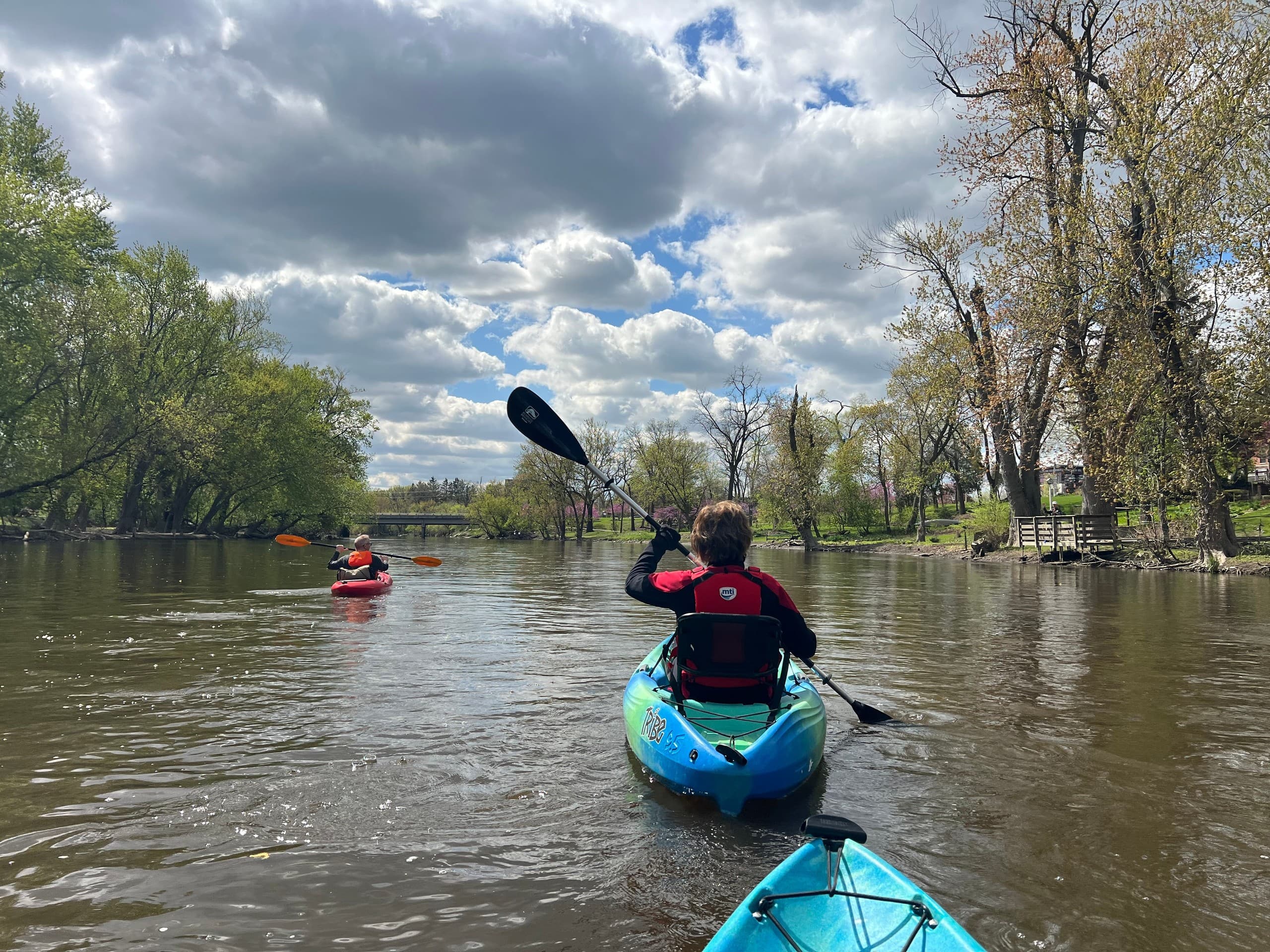 Paddling Pop-Up at Thiensville Farmers Market: Kayak and SUP on the Milwaukee River