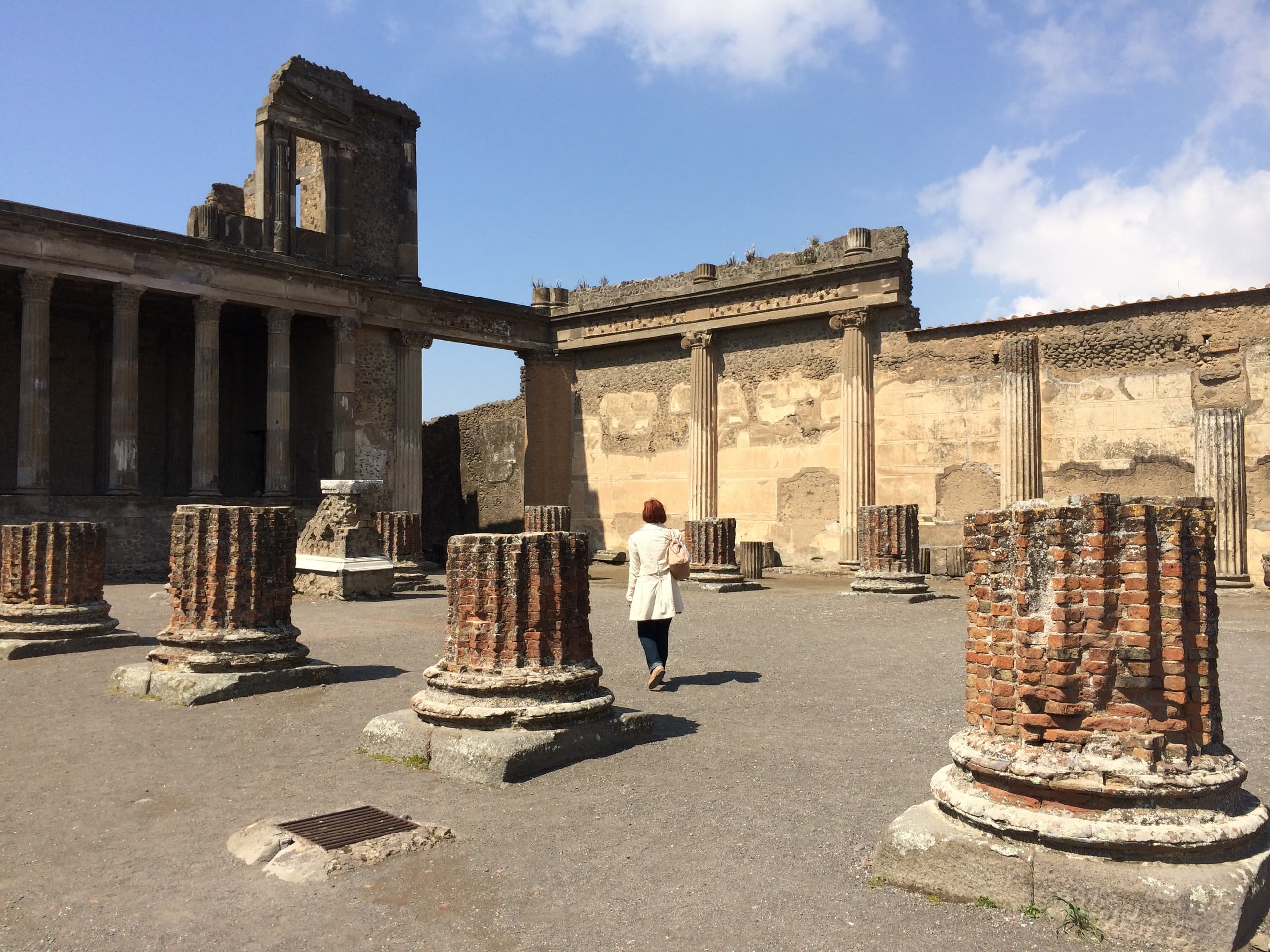 How to Read Pompeii: A 1.5-Hour Guided Walk Through Streets Frozen by Vesuvius photo 3
