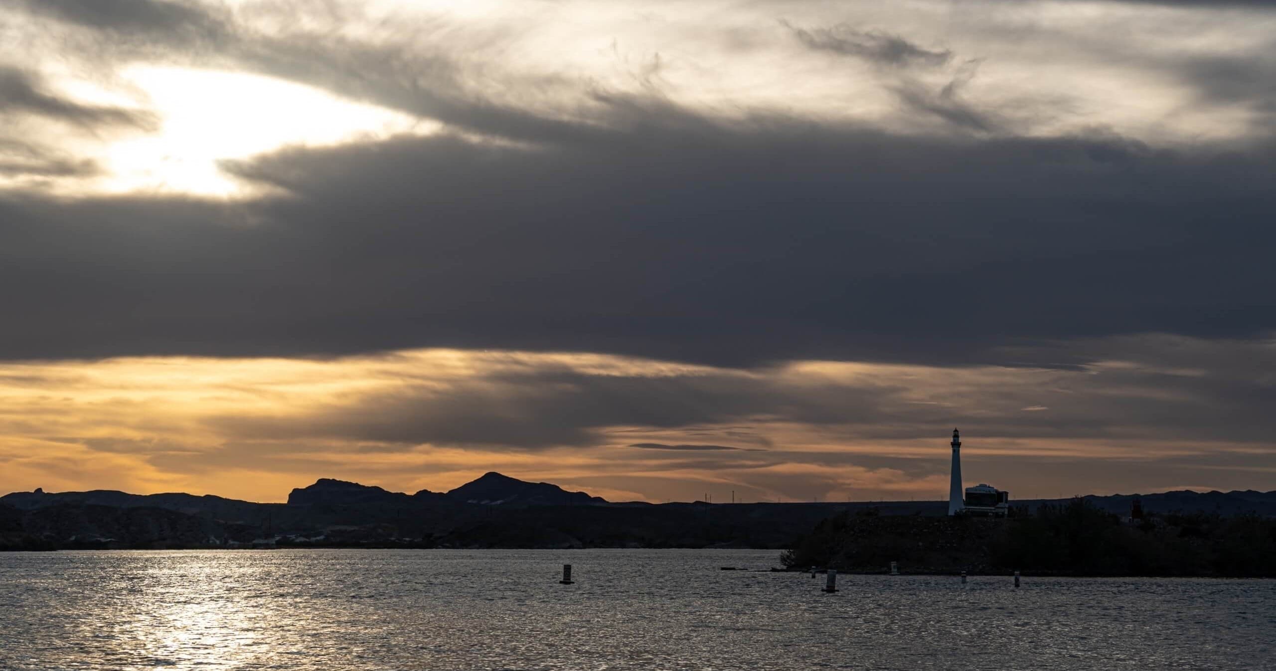 Lake Havasu Sunset Cruise: Copper Canyon & Point Rock Lighthouse Tour