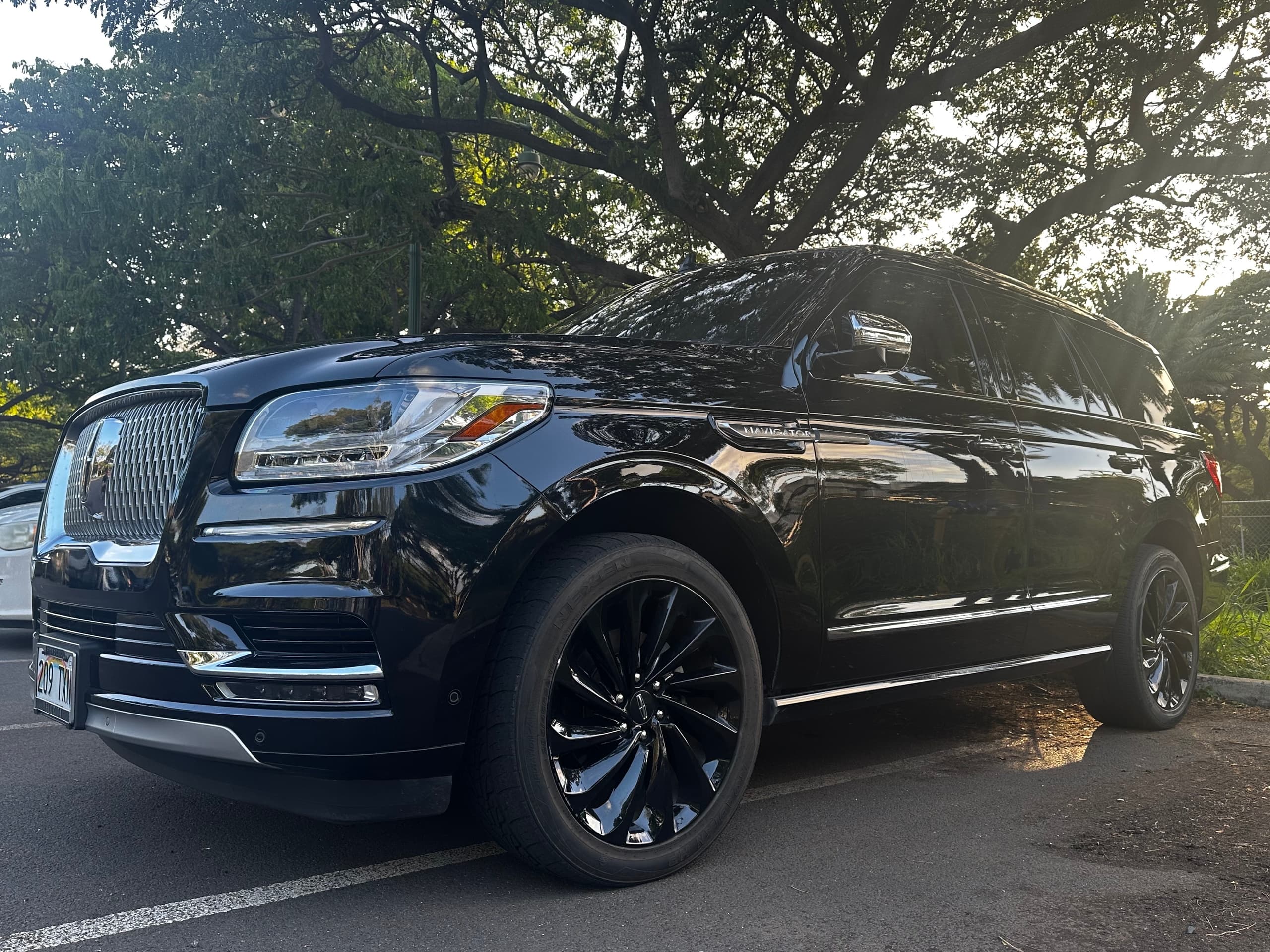 Private Chauffeur & Transportation in Honolulu, Oahu