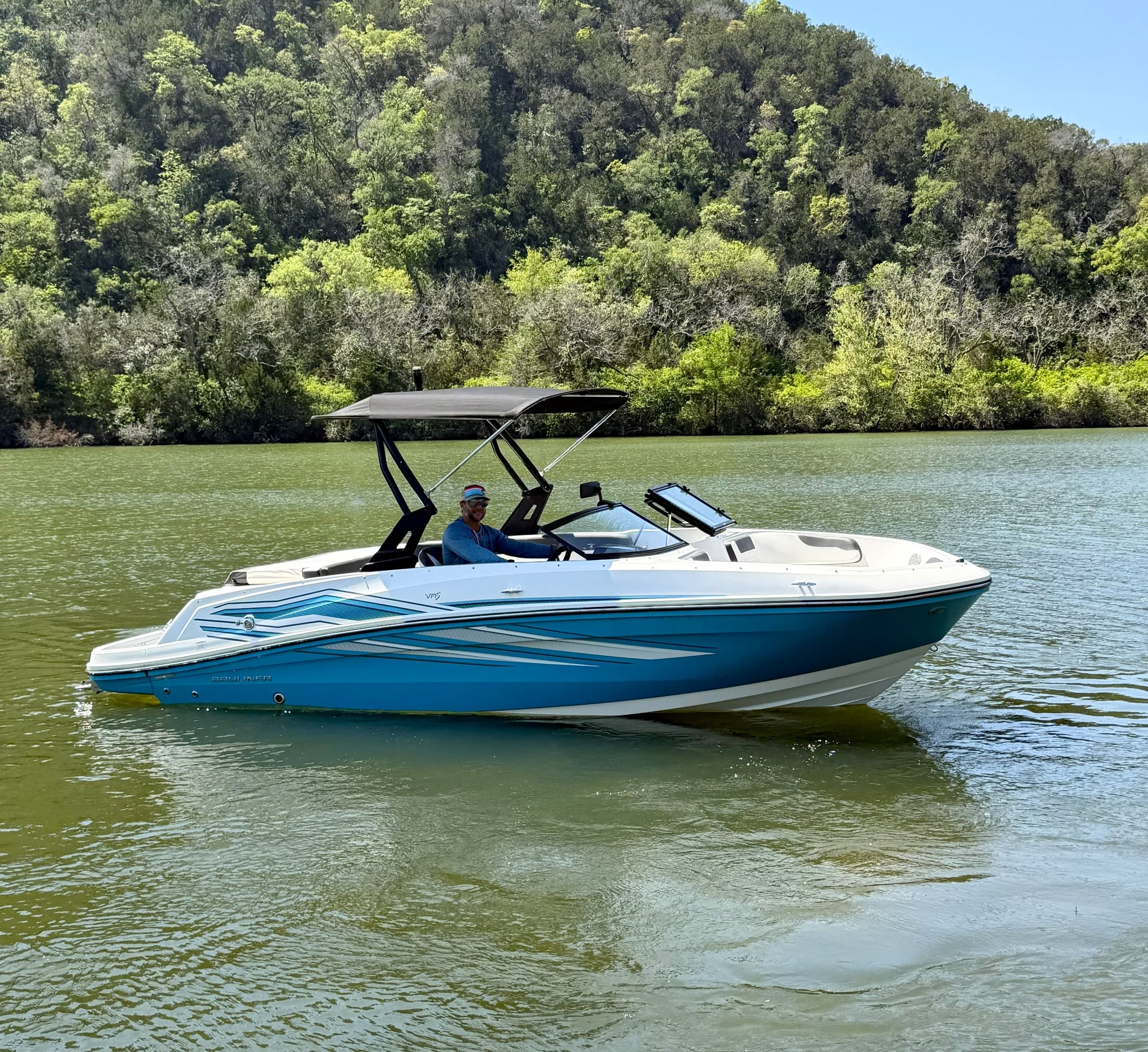 Self-Captained Bayliner Rentals on Lake Austin and Lake Travis