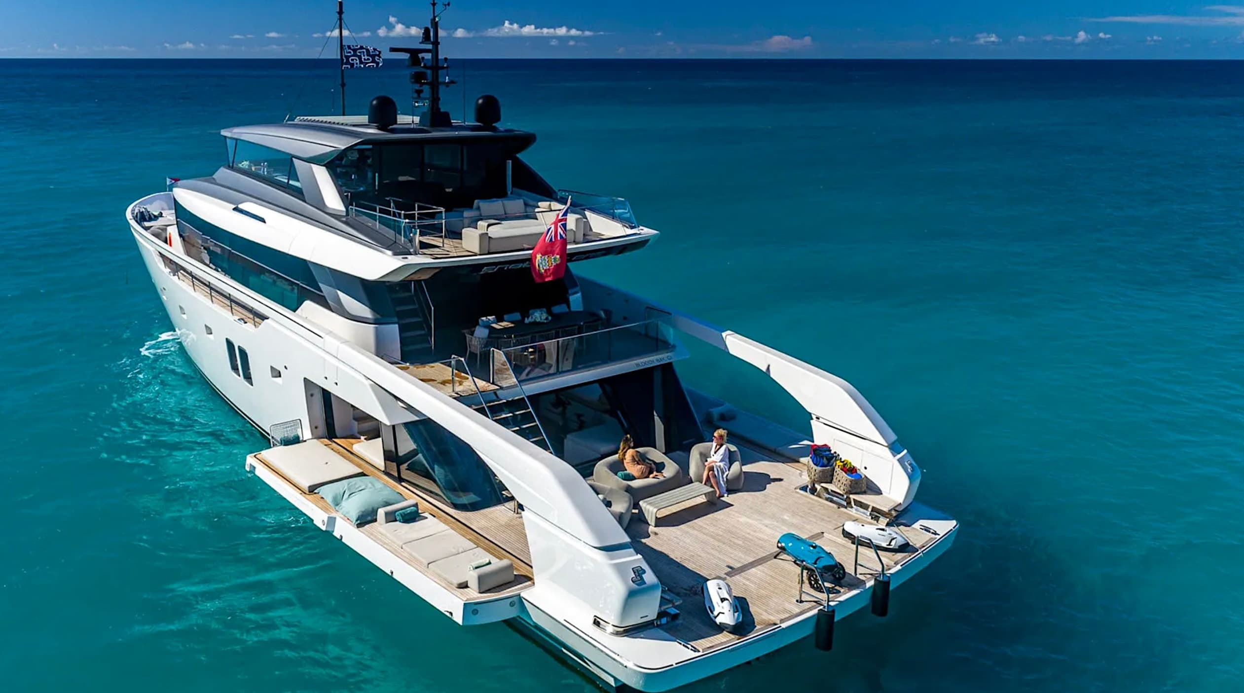 Luxury Yacht Charters with Miami Boat Experts in Miami Beach