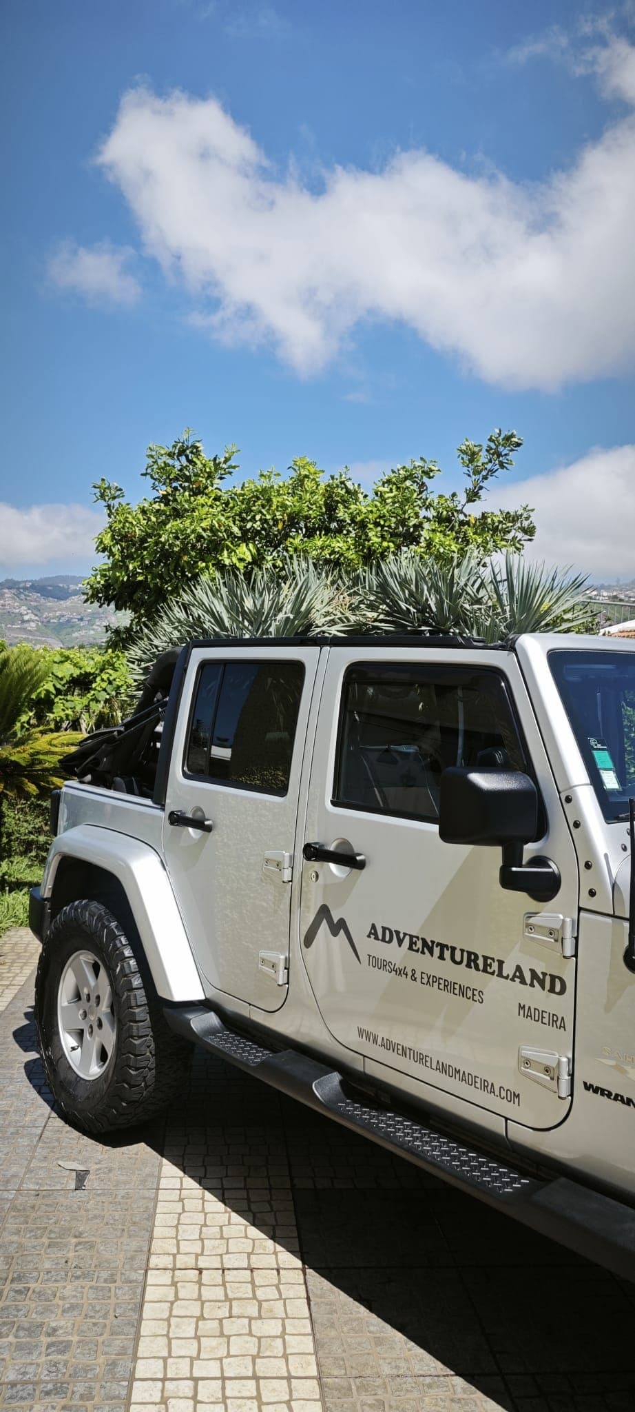 Madeira Private Deluxe 4x4 Tour: Cabo Girão, Paúl da Serra & Porto Moniz photo 4