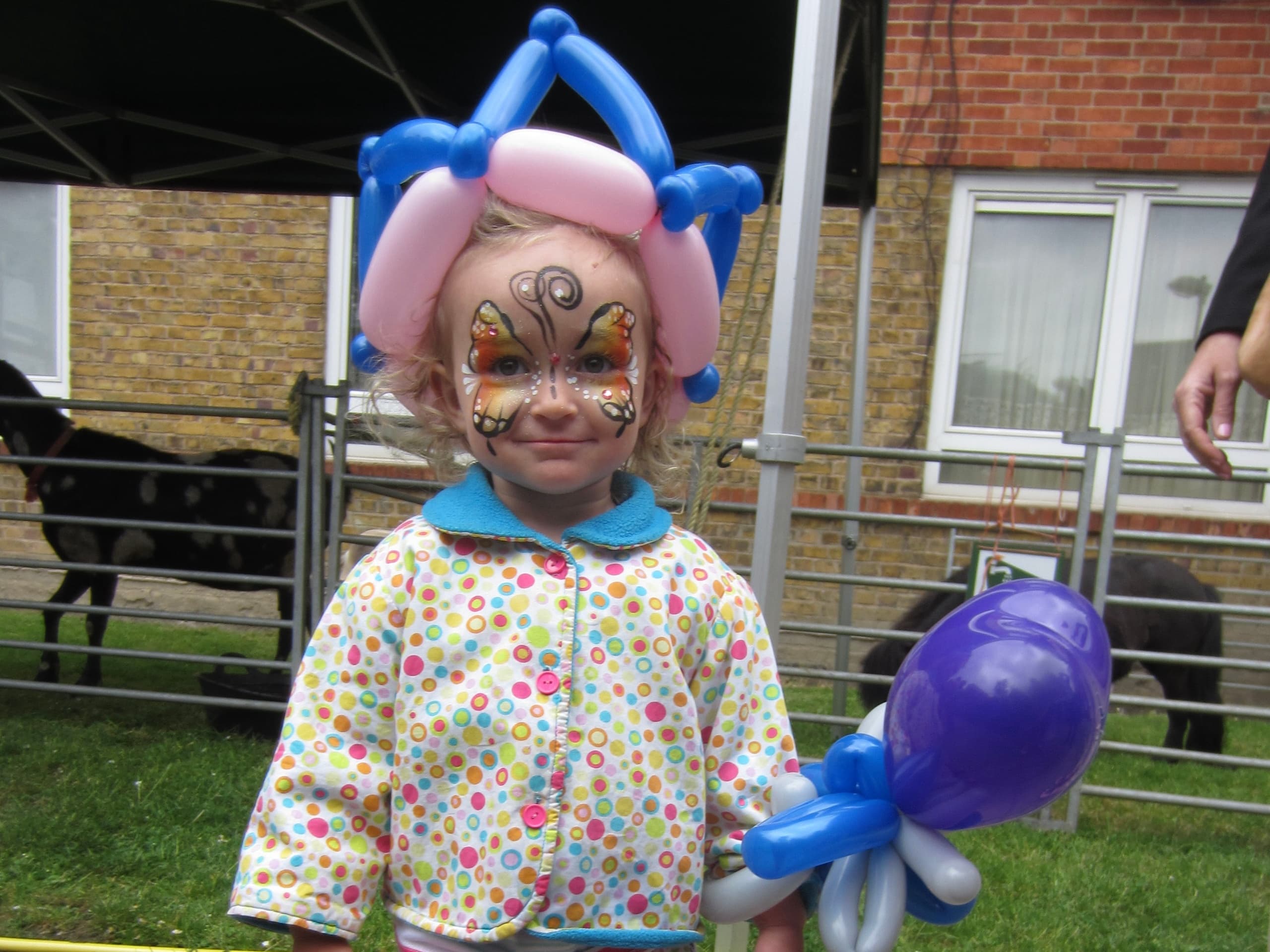 JoJoFun Face Painter & Balloon Twister Combo — Kids Party Entertainment in Toronto