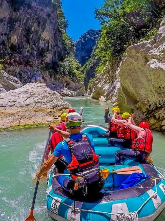 Rafting the Arachthos River: Tzoumerka Gorges & Beginner Rapids in Epirus