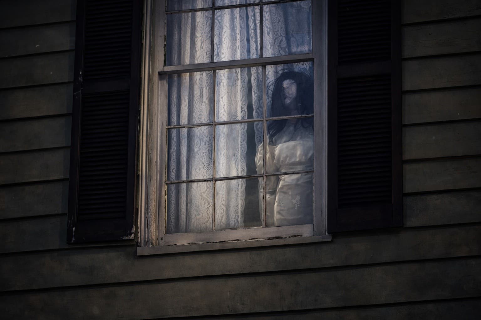 Haunted Hops Savannah: Adults-Only Ghost Pub Tour in Historic District photo 2