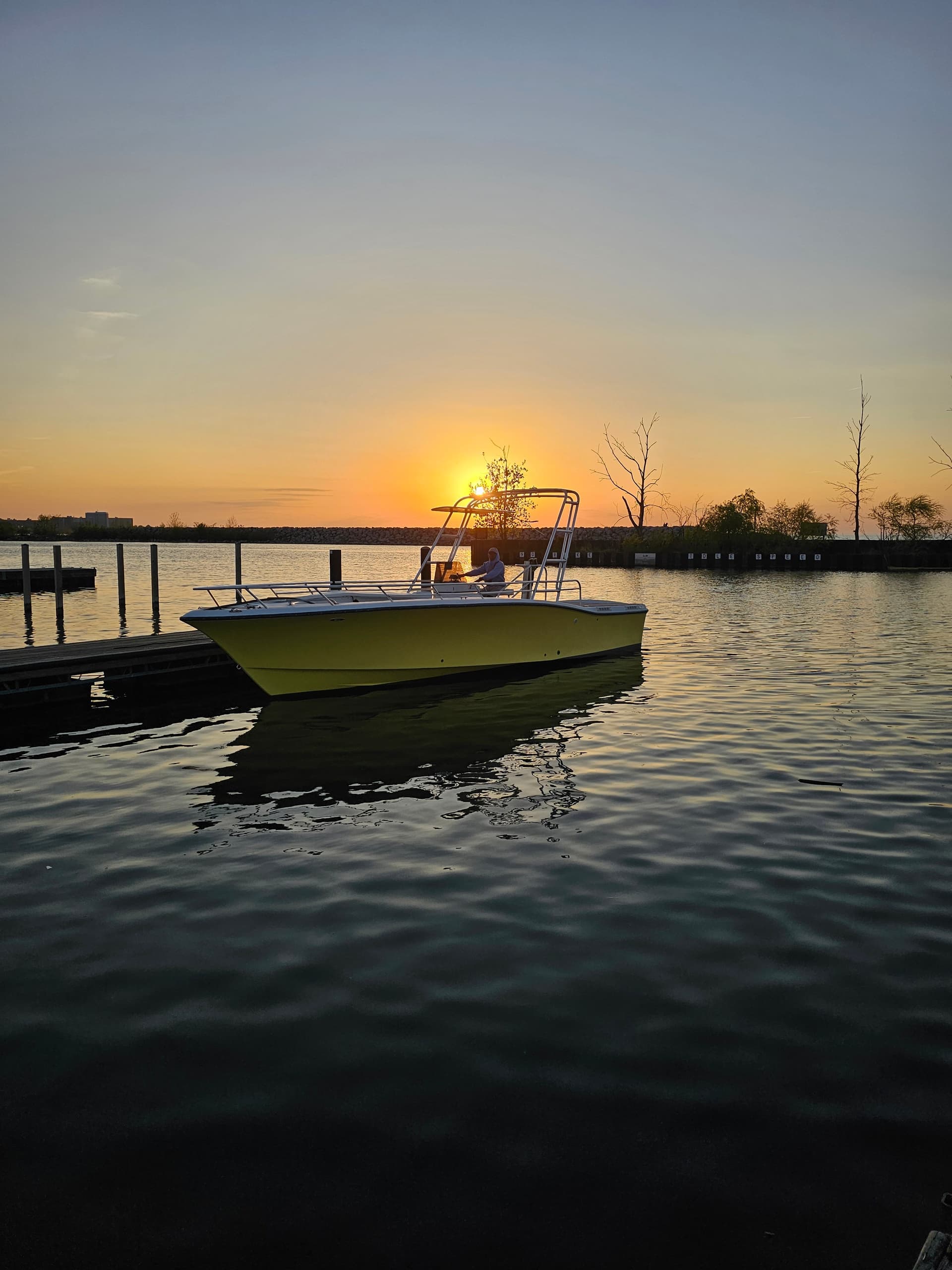 Captained Cruise Ocean Pro: Explore Cleveland’s Waterfront