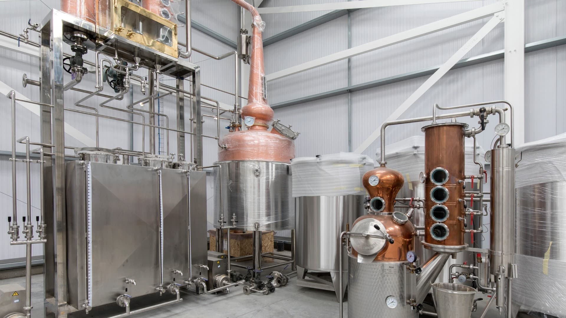Aedda's Farm Distillery Launch Tour — 30-Min Walkthrough & Tasting in Adstock