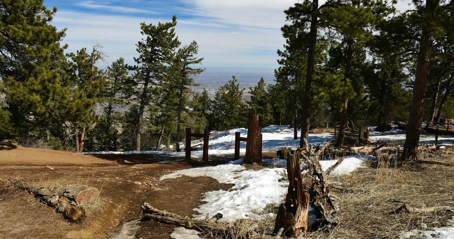 Golden Getaway: 3-Mile Lookout Mountain Hike Above Golden, CO