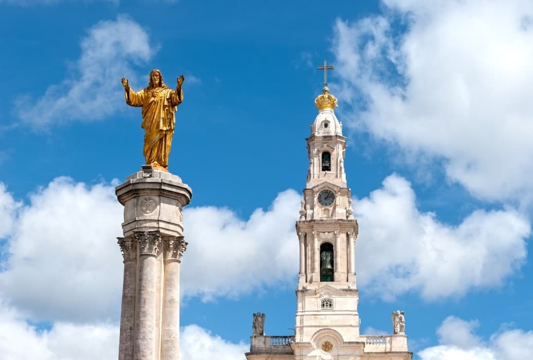 Luxury Half Day Fátima Tour with RM CESAR Portugal