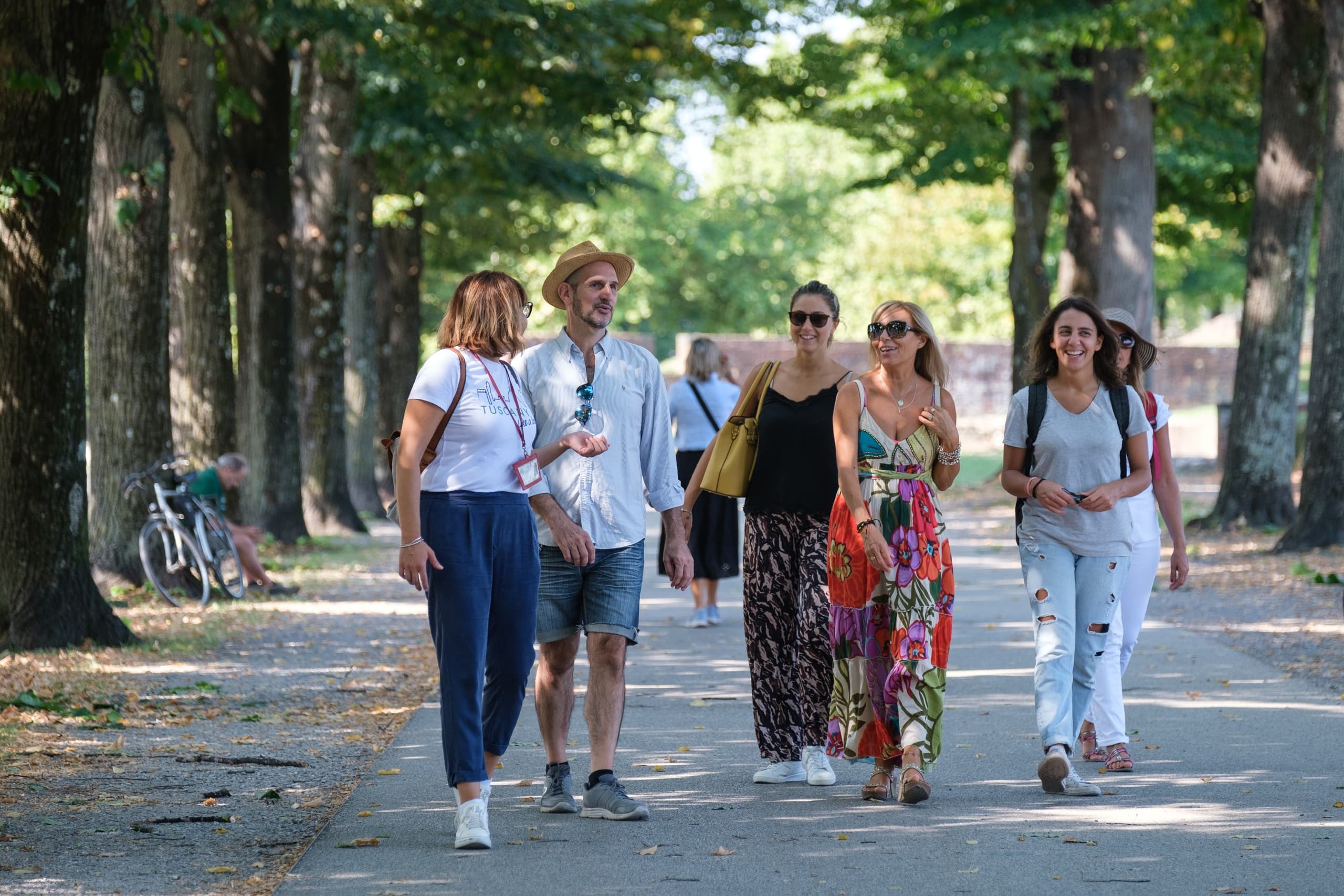 One-Day Lucca & Pisa from Firenze: Walk the Walls and See the Leaning Tower