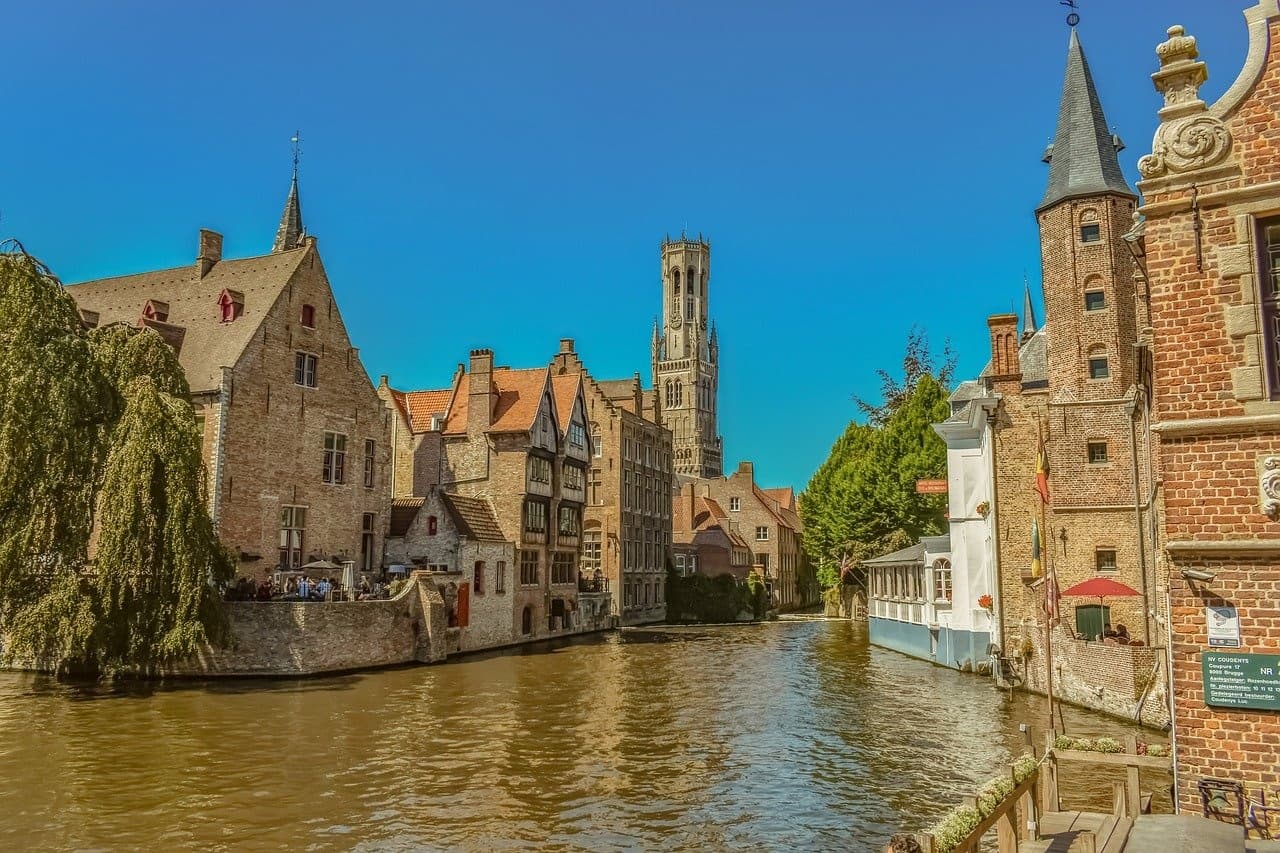 Historic Bruges Walk & Tastes with Walkative!