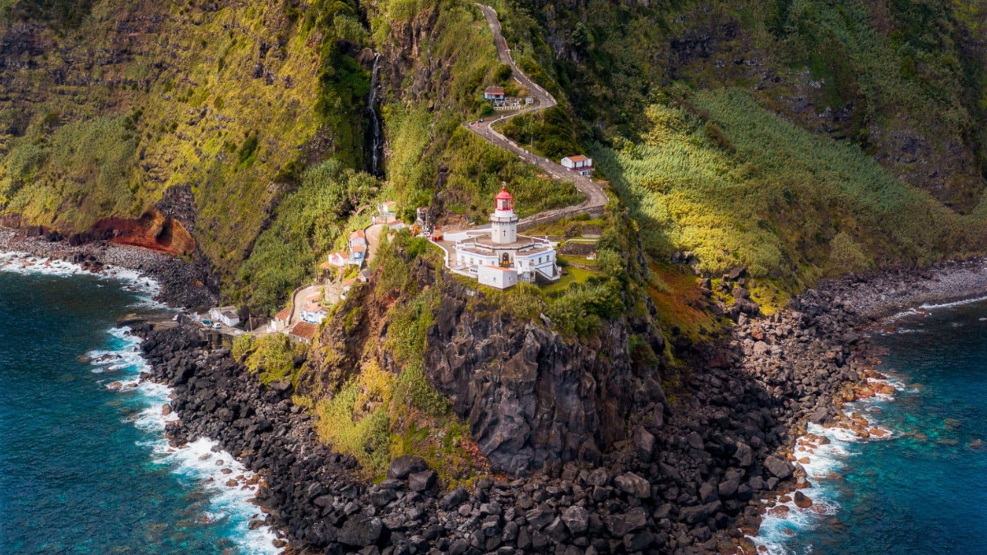 Nordeste Van Tour | Futurismo Azores Adventures