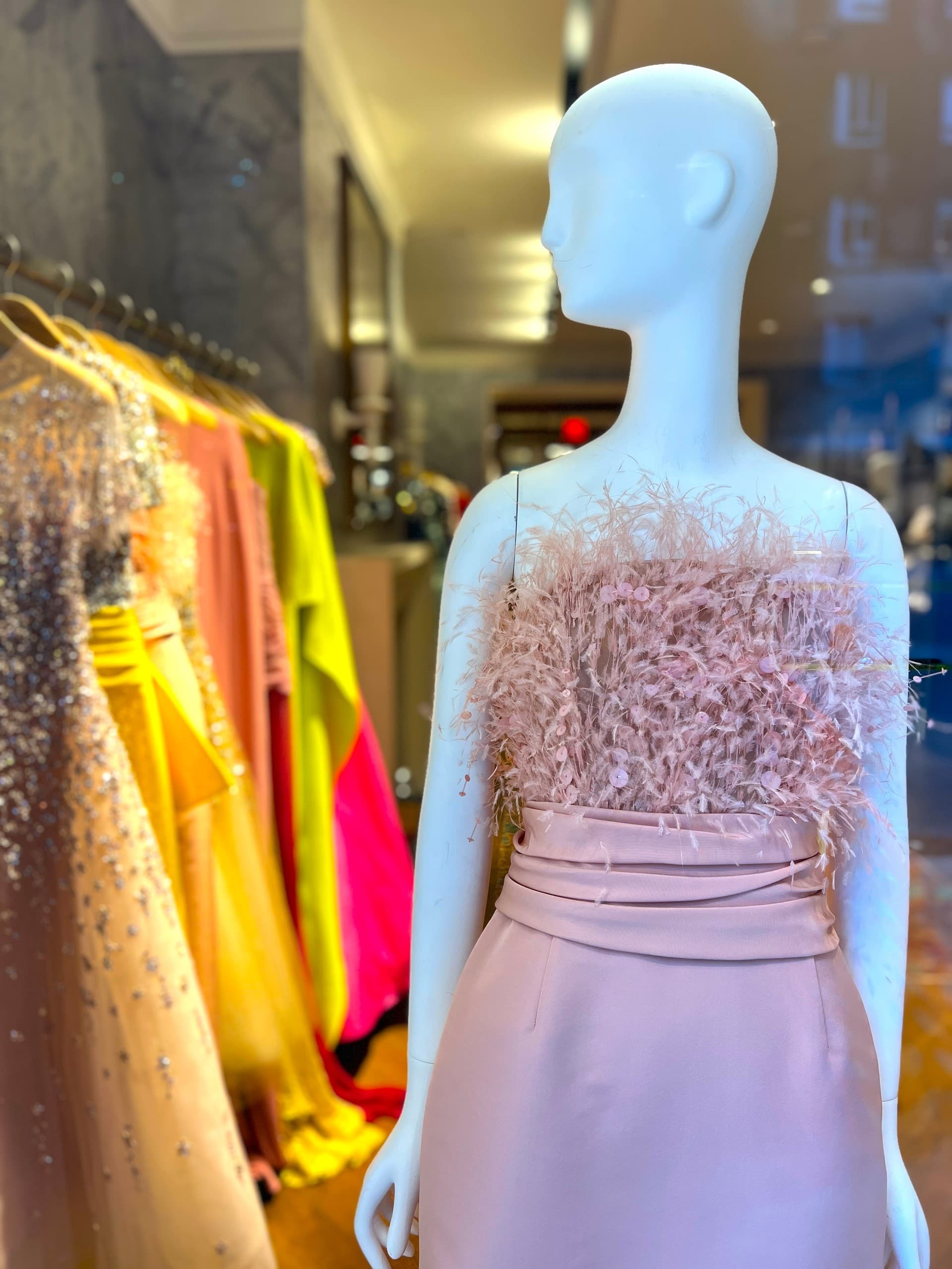Uptown Fashion: How New Yorkers Dressed the World