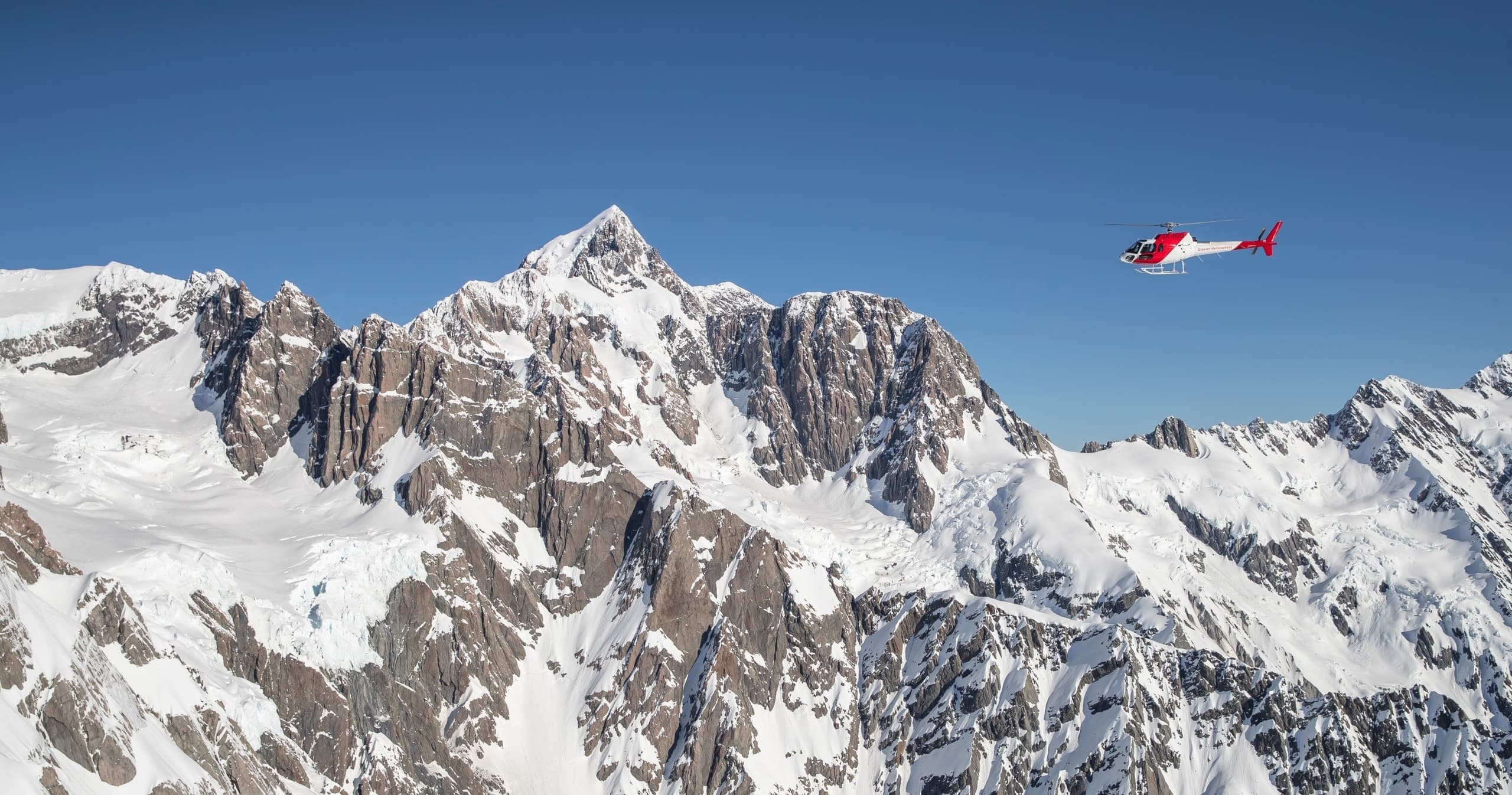 Helicopter Glacier Landings at Aoraki with Glacier Helicopters