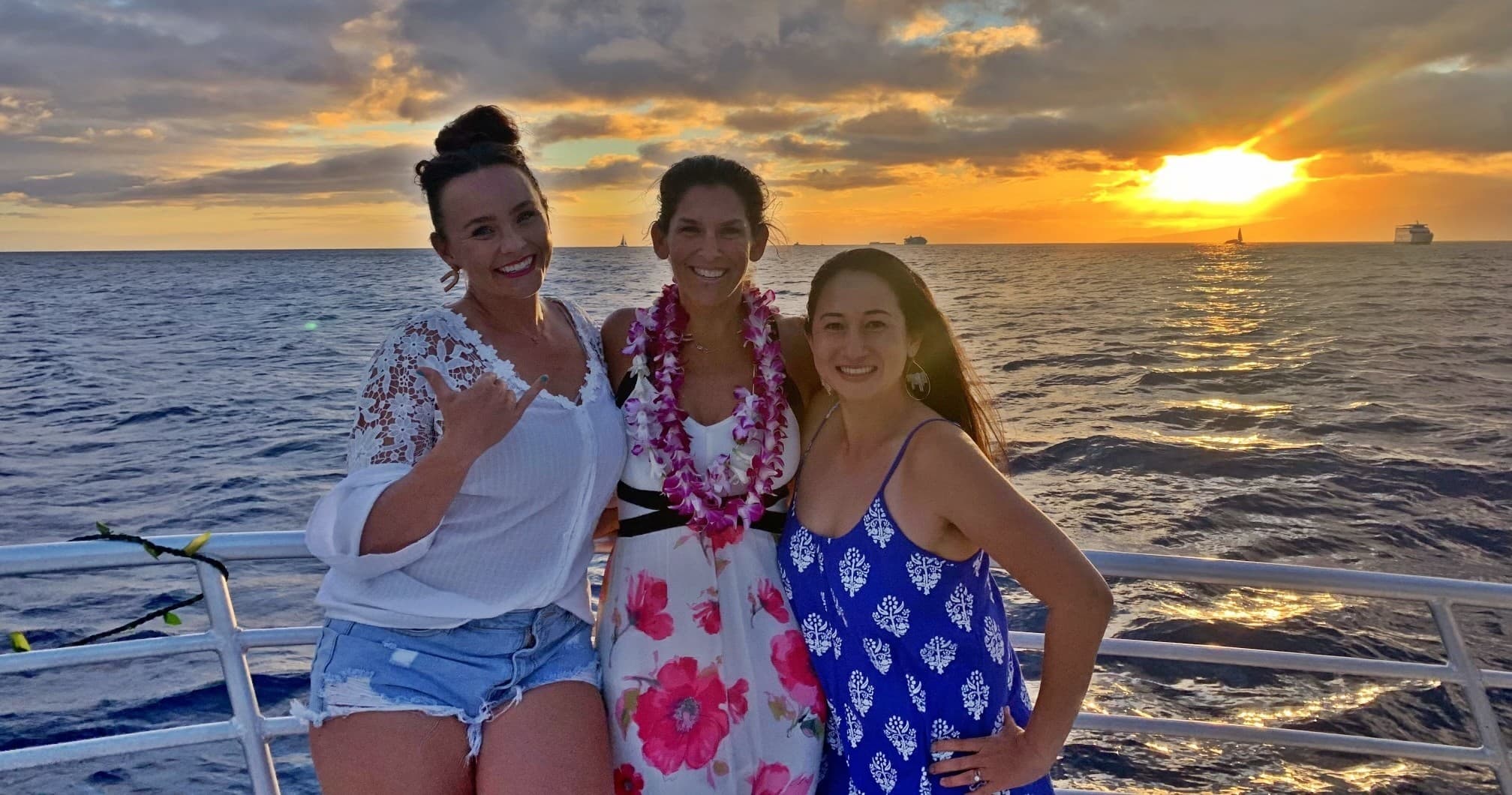 Waikiki Sunset Cruise BYOB: Whale Watching in Honolulu