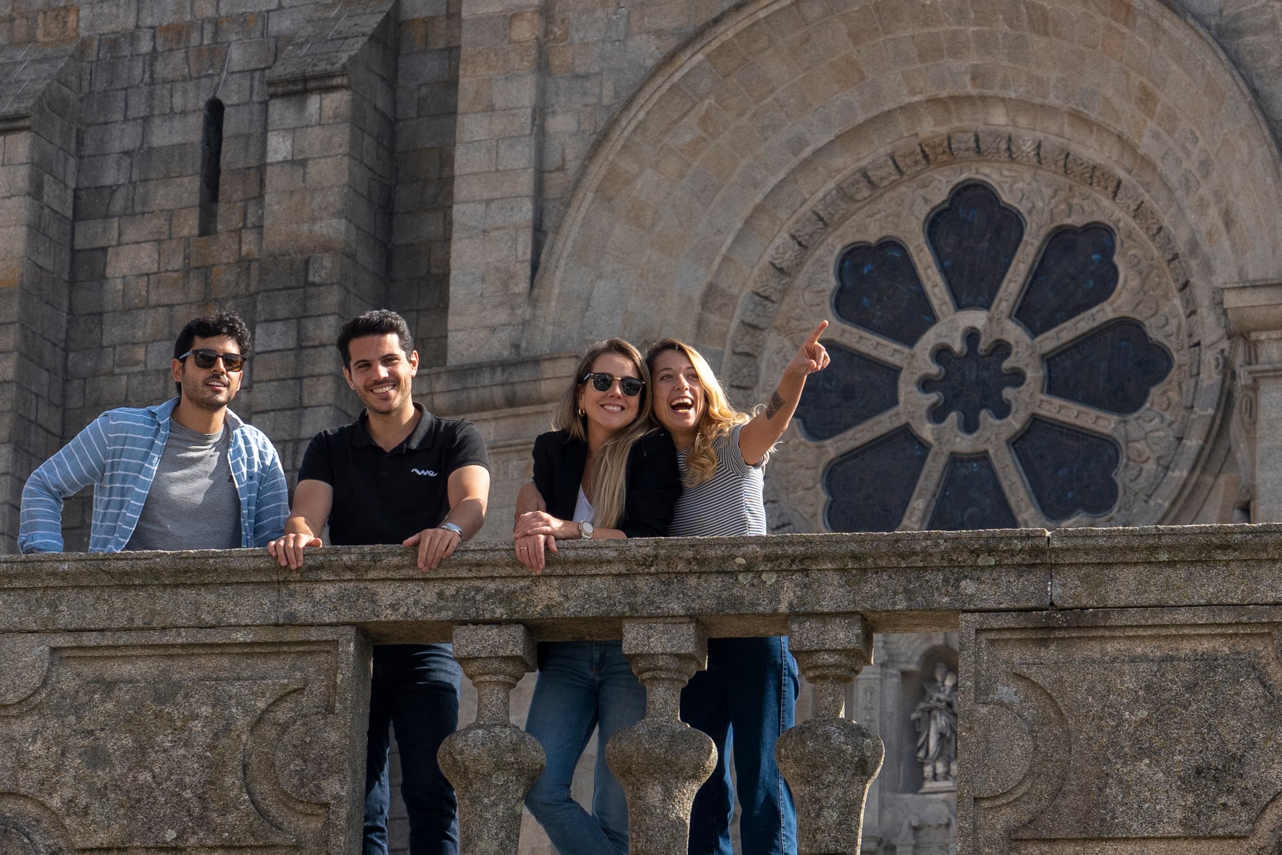 Day Tour to Porto, Nazaré & Óbidos with World Experience