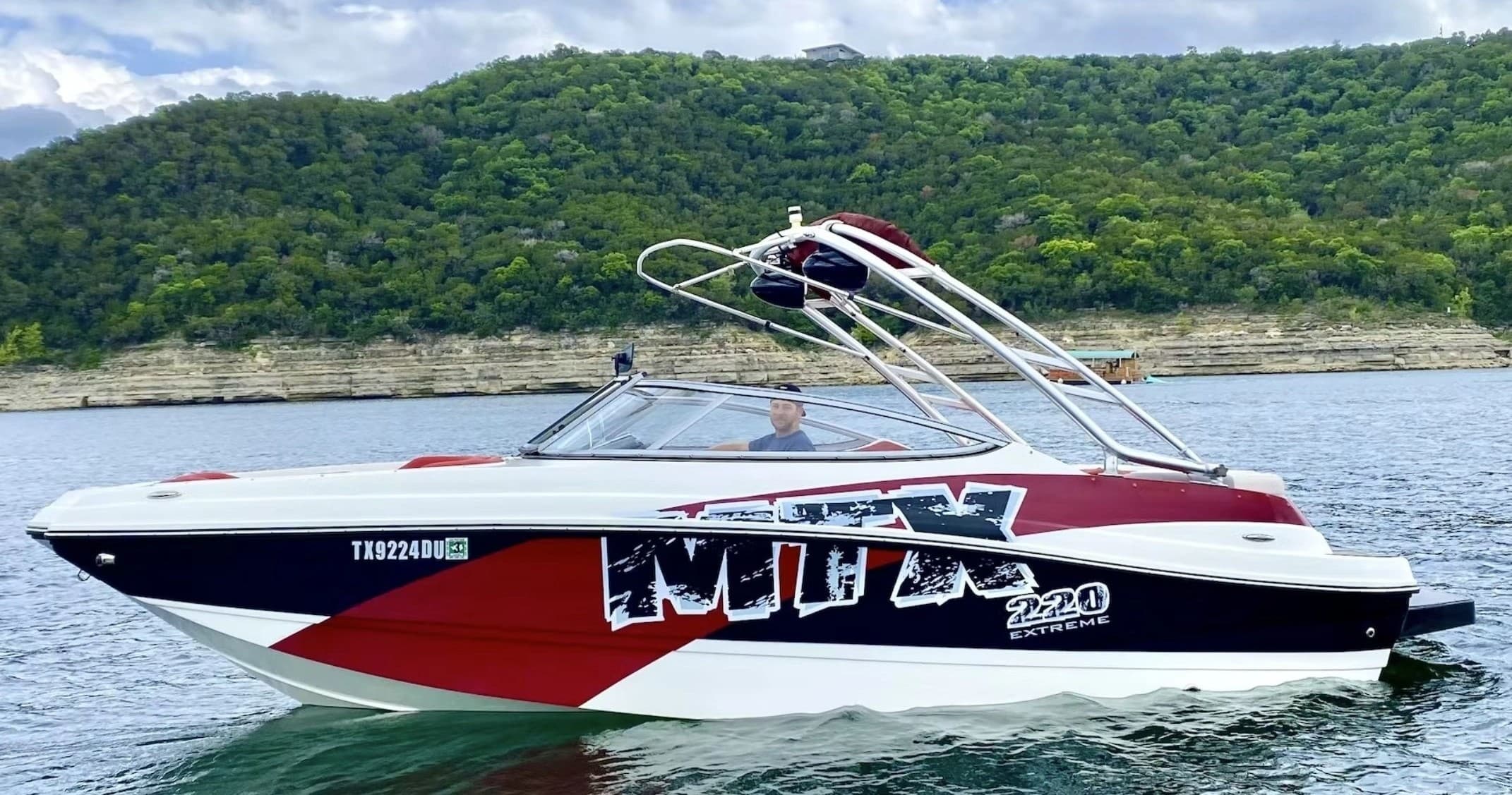 Thrilling Boat Rentals on Lake Austin with Jeramy's