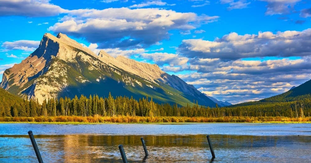 Banff 7 Iconic Stops Tour: Lake Minnewanka, Bow Falls & Vermilion Lakes