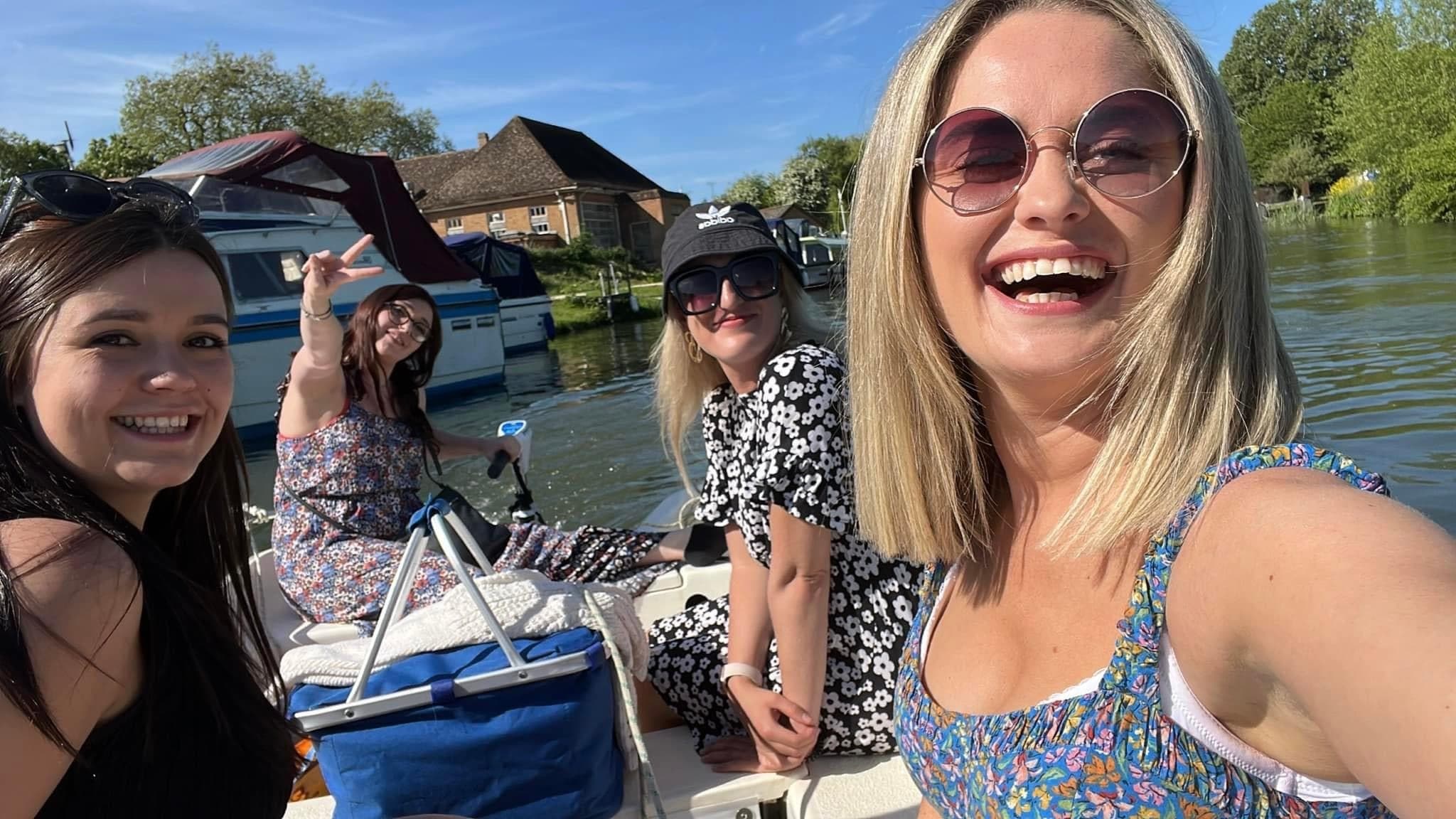 Water Activities with Cotswold Boat Hire on the Upper Thames