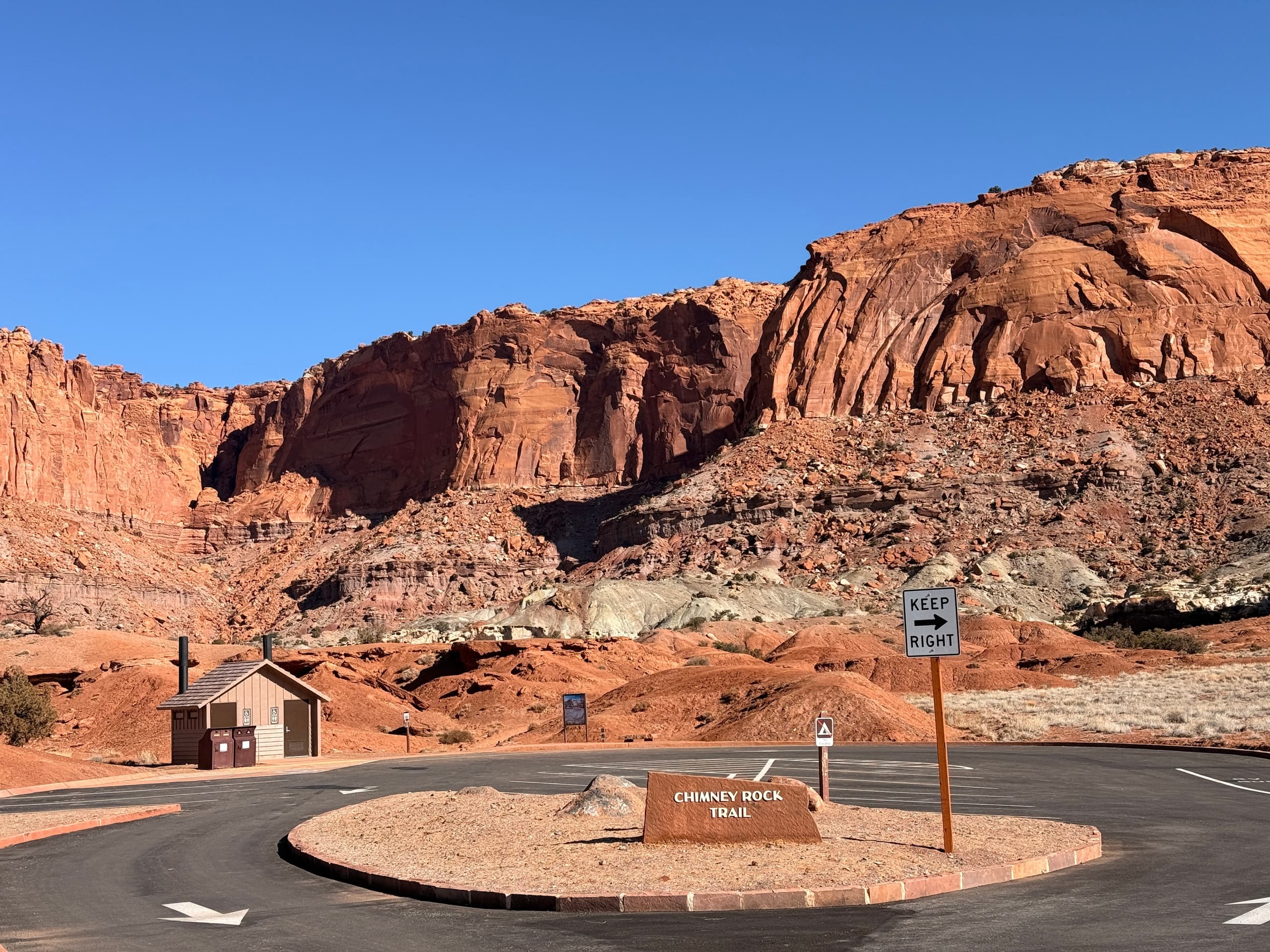 Explore Spring Canyon: A Short Spring-Fed Canyon Hike Near Capitol Reef Visitor Center photo 1
