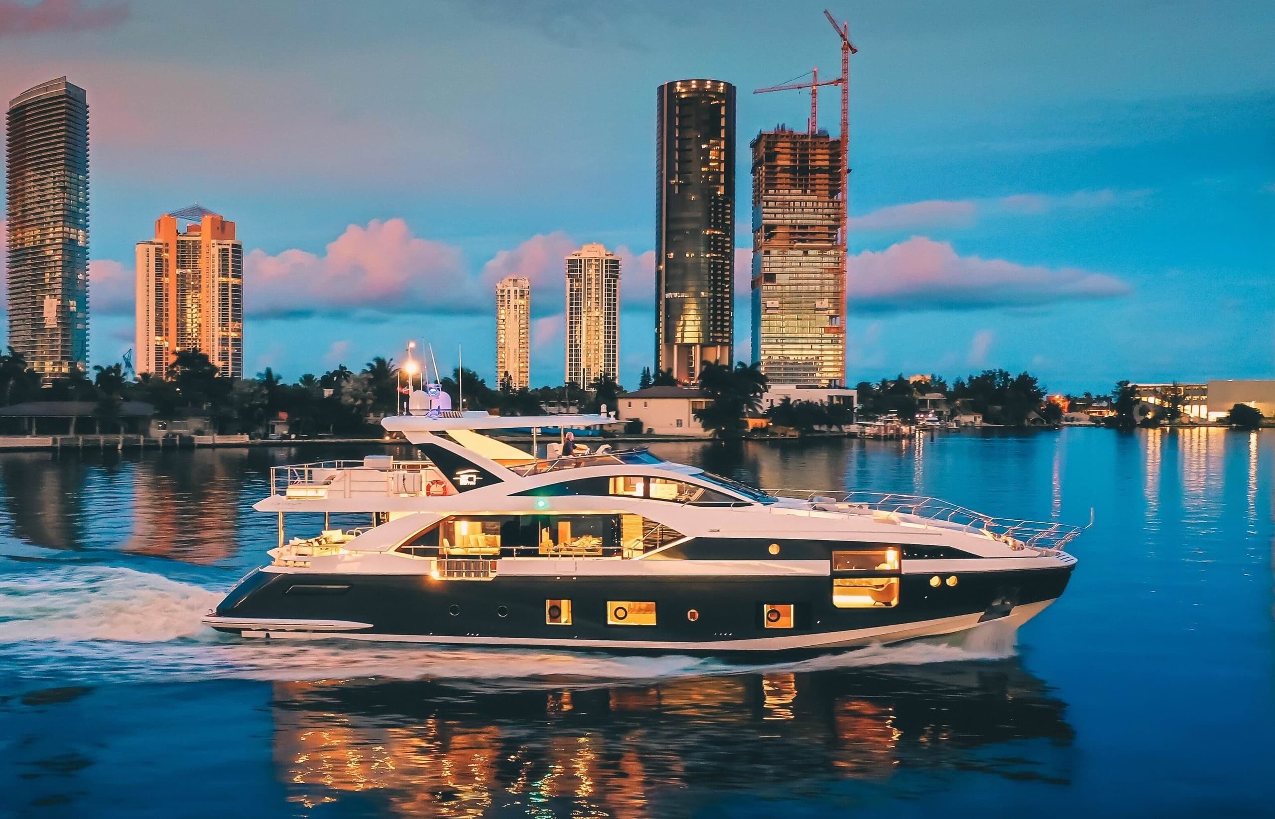 Yachting Adventure with Miami Boat Experts in Miami Beach