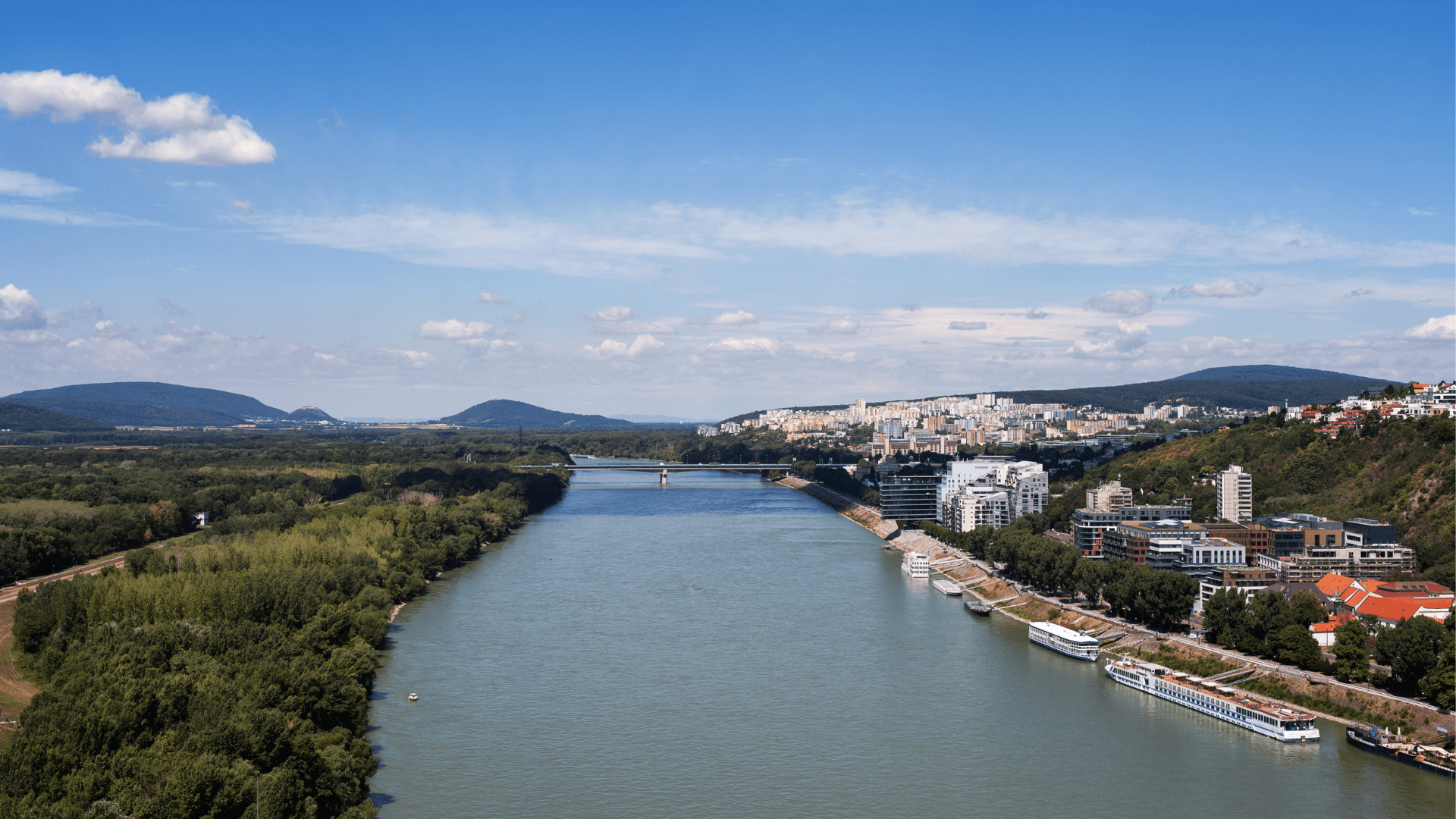 Bratislava Danube Panorama: 45-Minute City Cruise Along the River photo 4