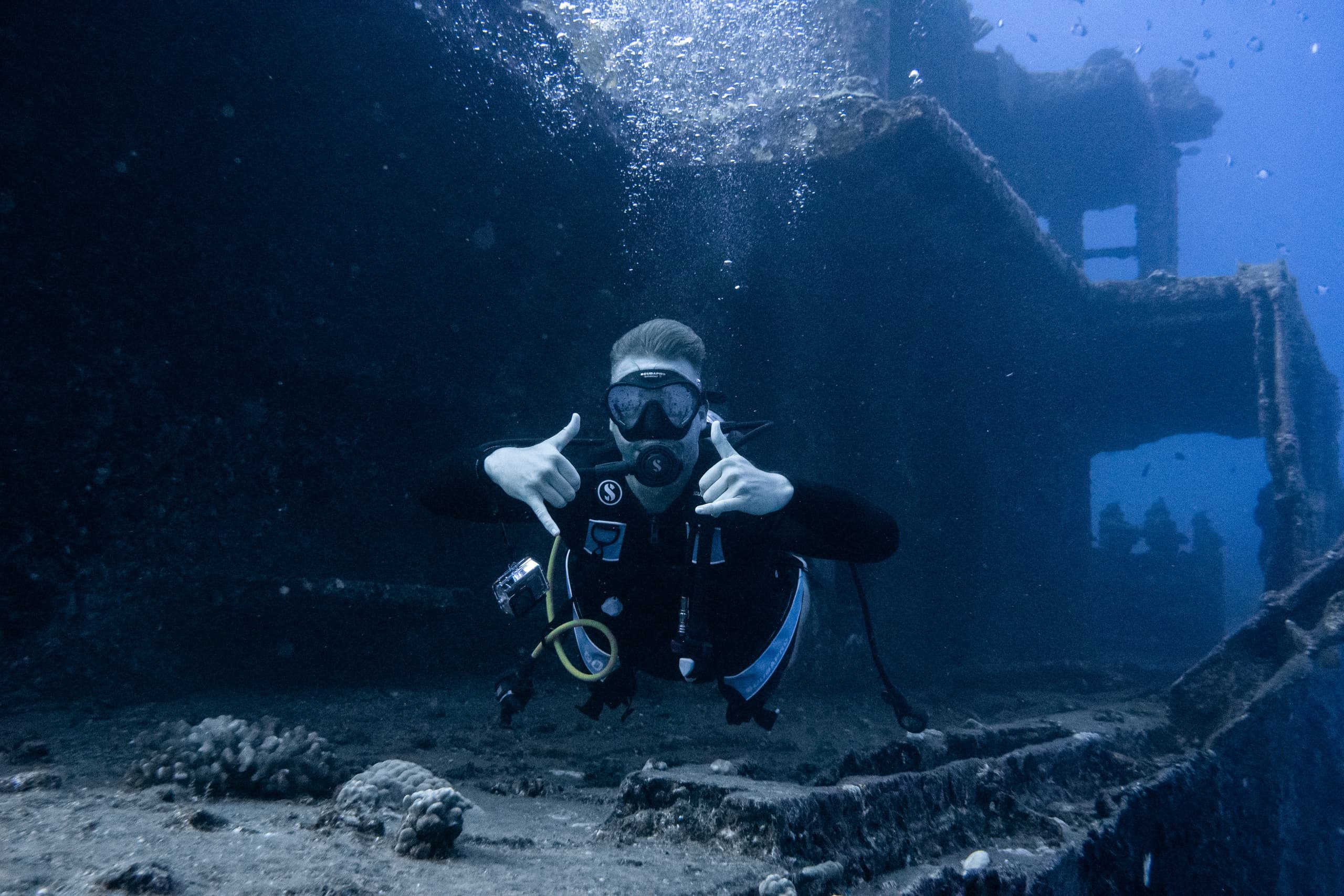 2 Tank Private Shipwreck & Reef Dive Tours in Honolulu
