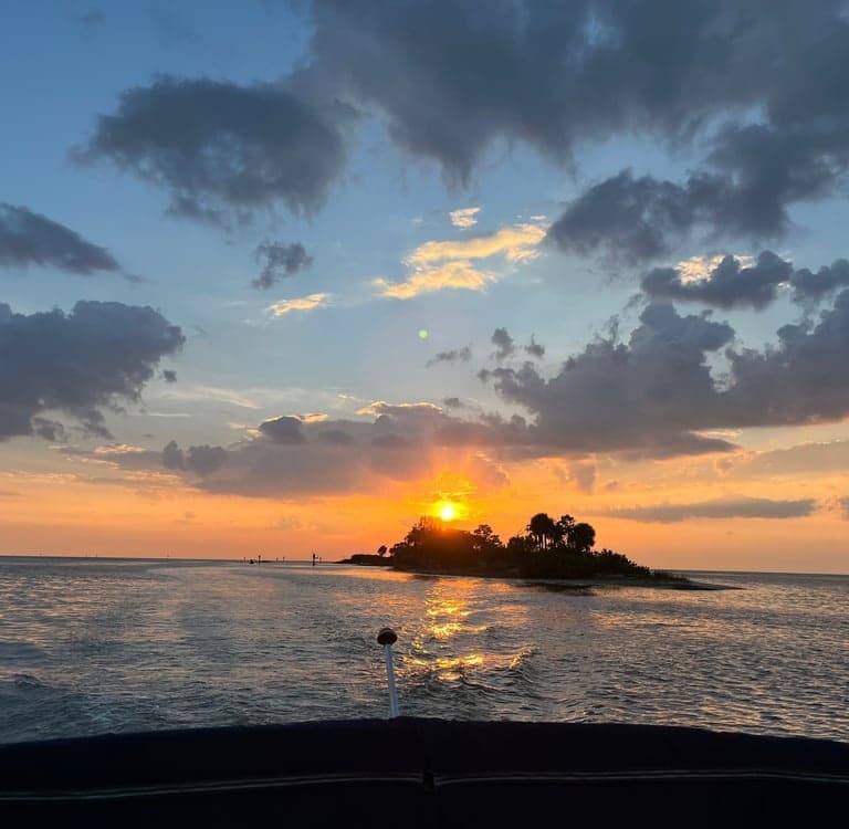 Gulf of Mexico Sunset Tour: Intimate 22-Foot Pontoon Cruise photo 4