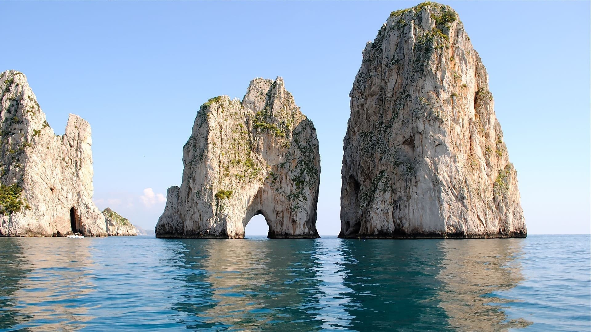 Amalfi Coast Yacht Tour with Excursion Boat Sorrento