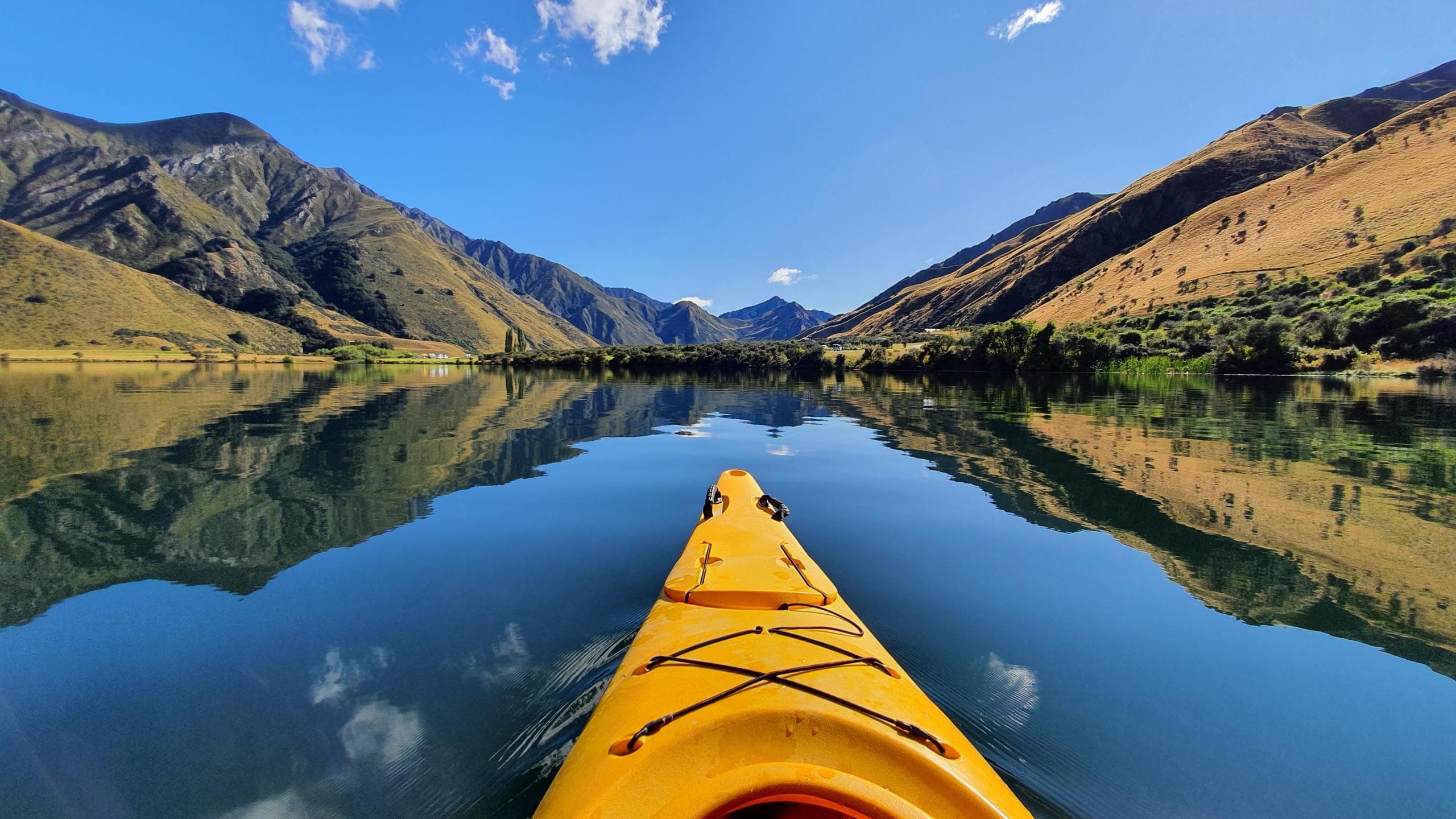 Water Activities at Moke Lake with Paddle Queenstown
