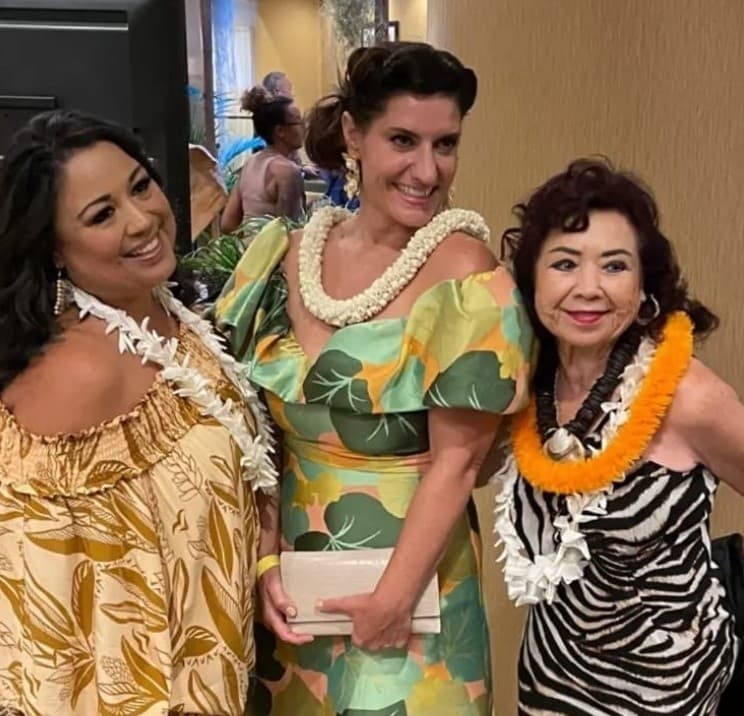 Private Ukulele Serenade on Oahu: Hoʻolauleʻa Live-Music Package for Beachside Celebrations
