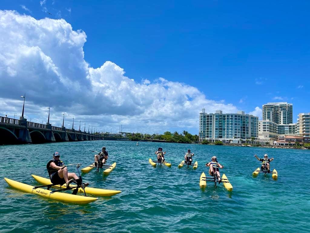 Experiencia en bicicleta acuática en Laguna de Condado, San Juan