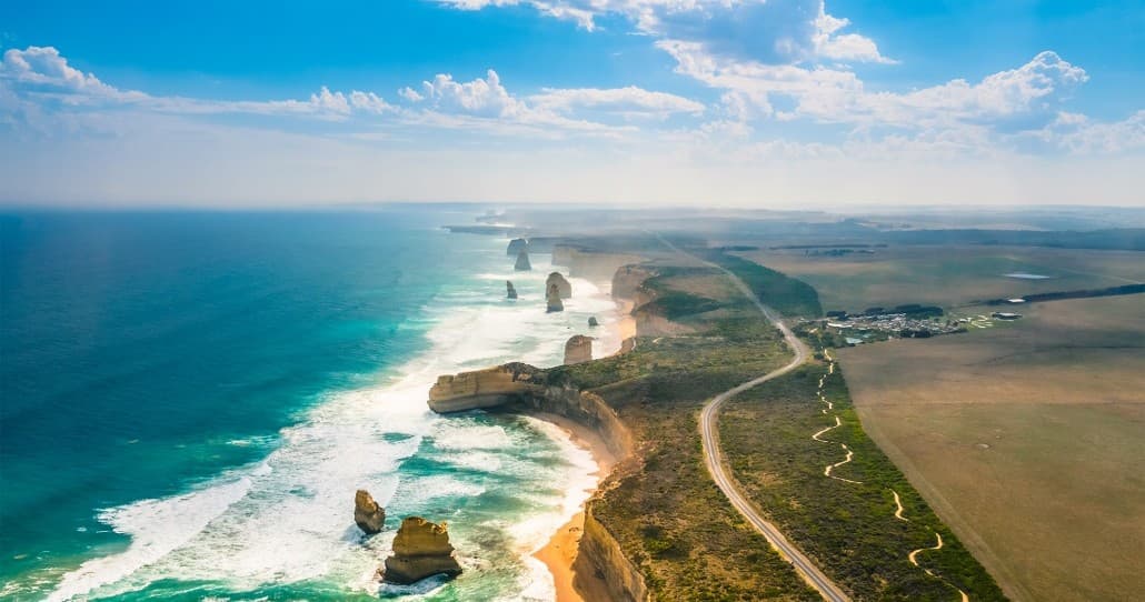 Dramatic coastal cliffs and ocean vista along Great Ocean Road