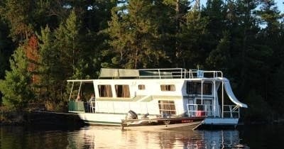 Minnitaki Houseboat on Rainy Lake: Family-Friendly 3–10 Night Rentals from International Falls