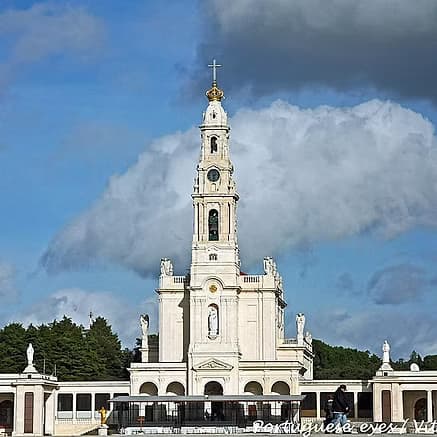 Land Adventures: Discover Portugal with Tour Fátima