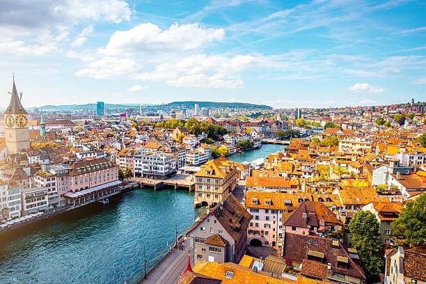 Montreux & Vines: A Luxurious Swiss Day Tour from Zurich to Lavaux and Gruyères