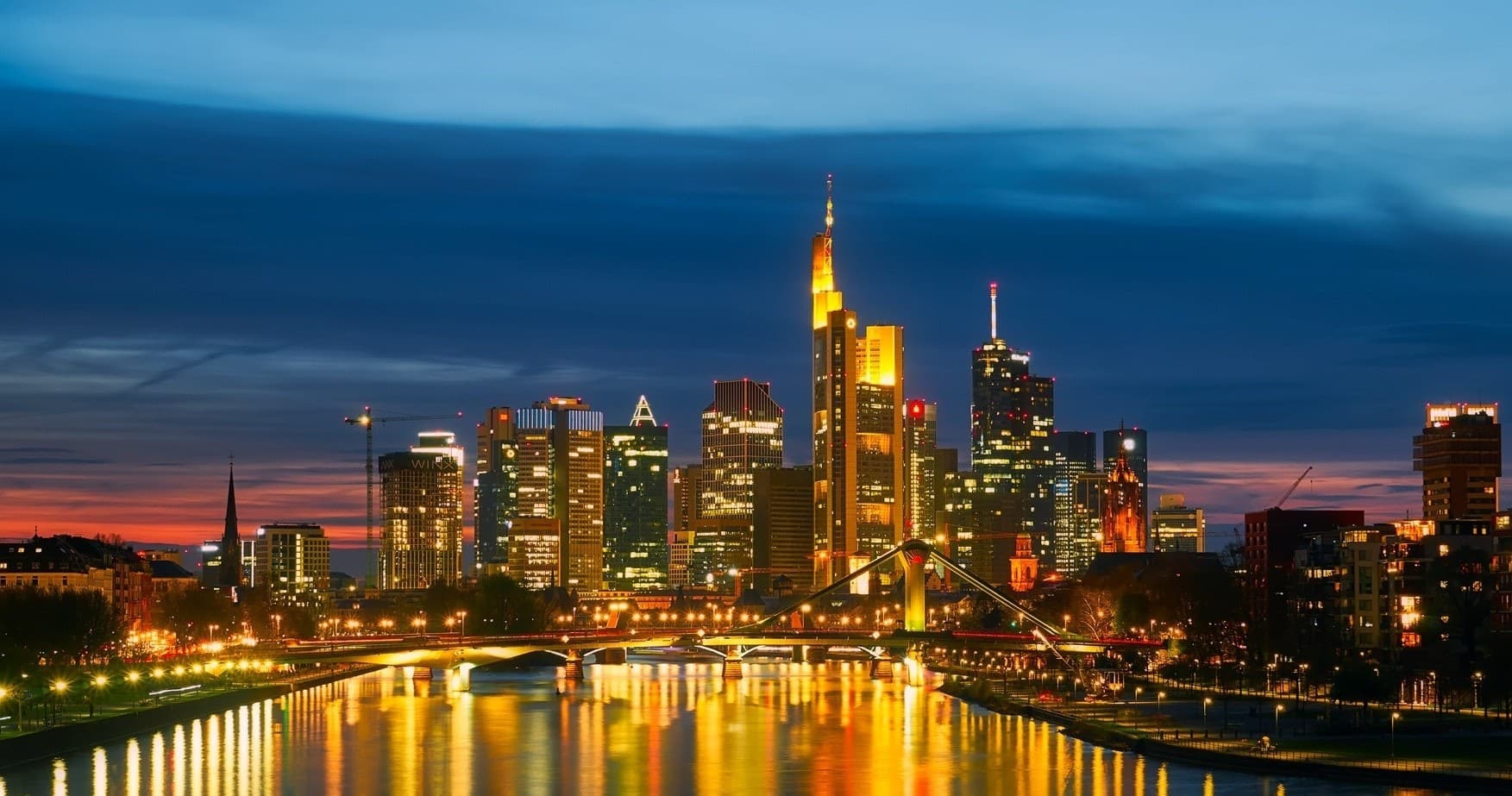 Nightlife Adventure with PubCrawl Team in Frankfurt am Main